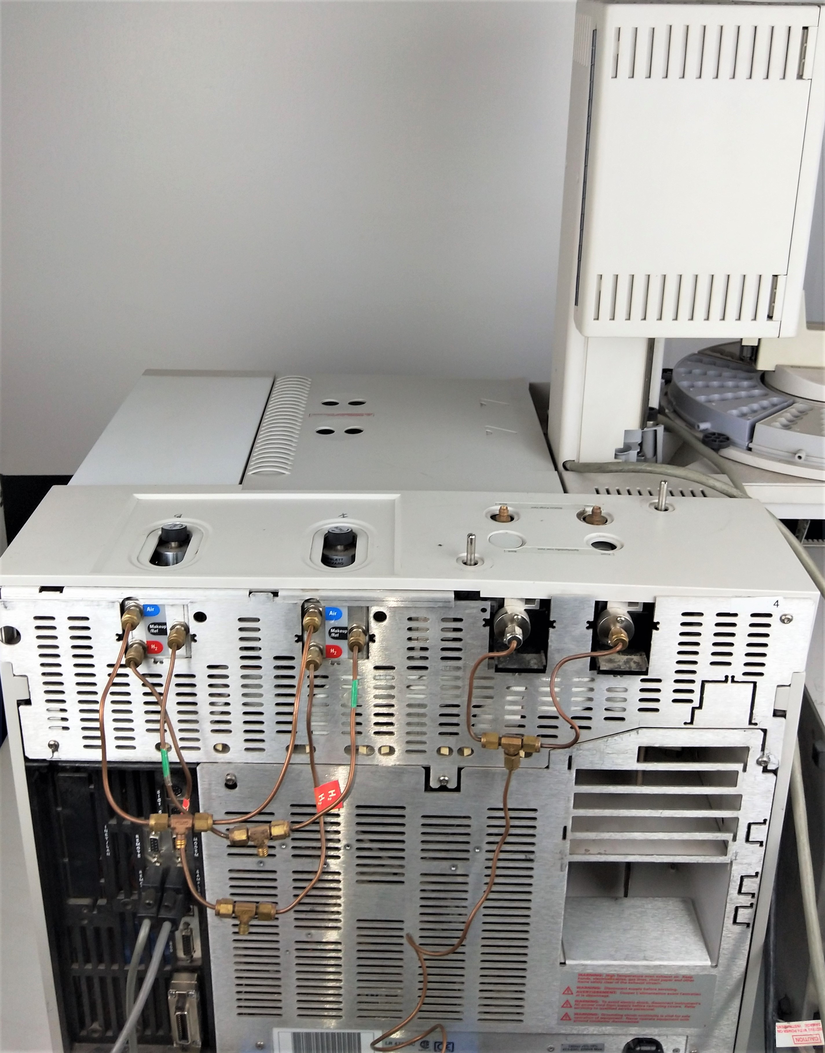 Used Agilent 6890 Series (G1530A) Dual FID Gas Chromatograph with Autosampler