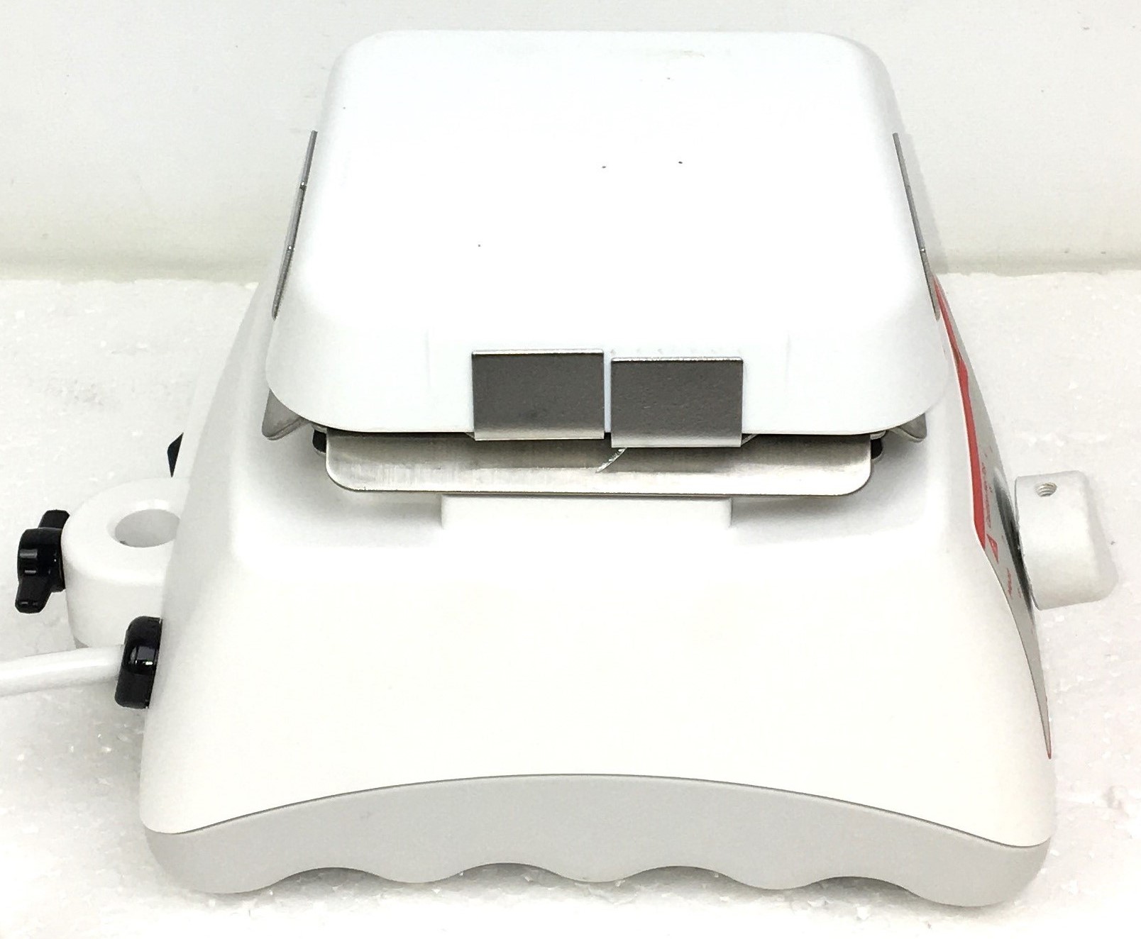 New Open Box Ohaus HSMNHP4CAL Hot Plate (4″ x 4″ Plate)