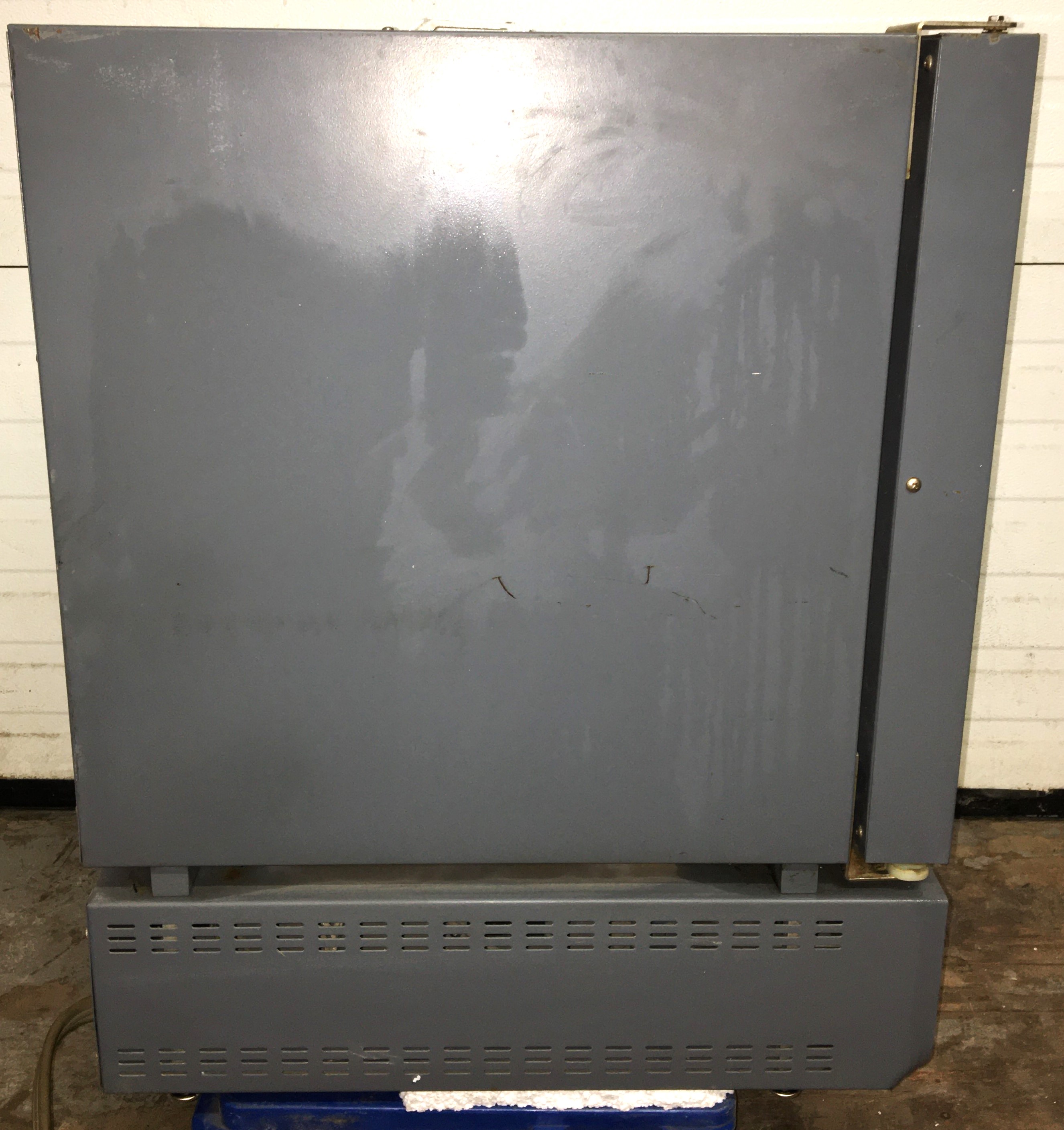Used Thermolyne F30438CM Muffle Furnace (1.6 Cu-Ft)