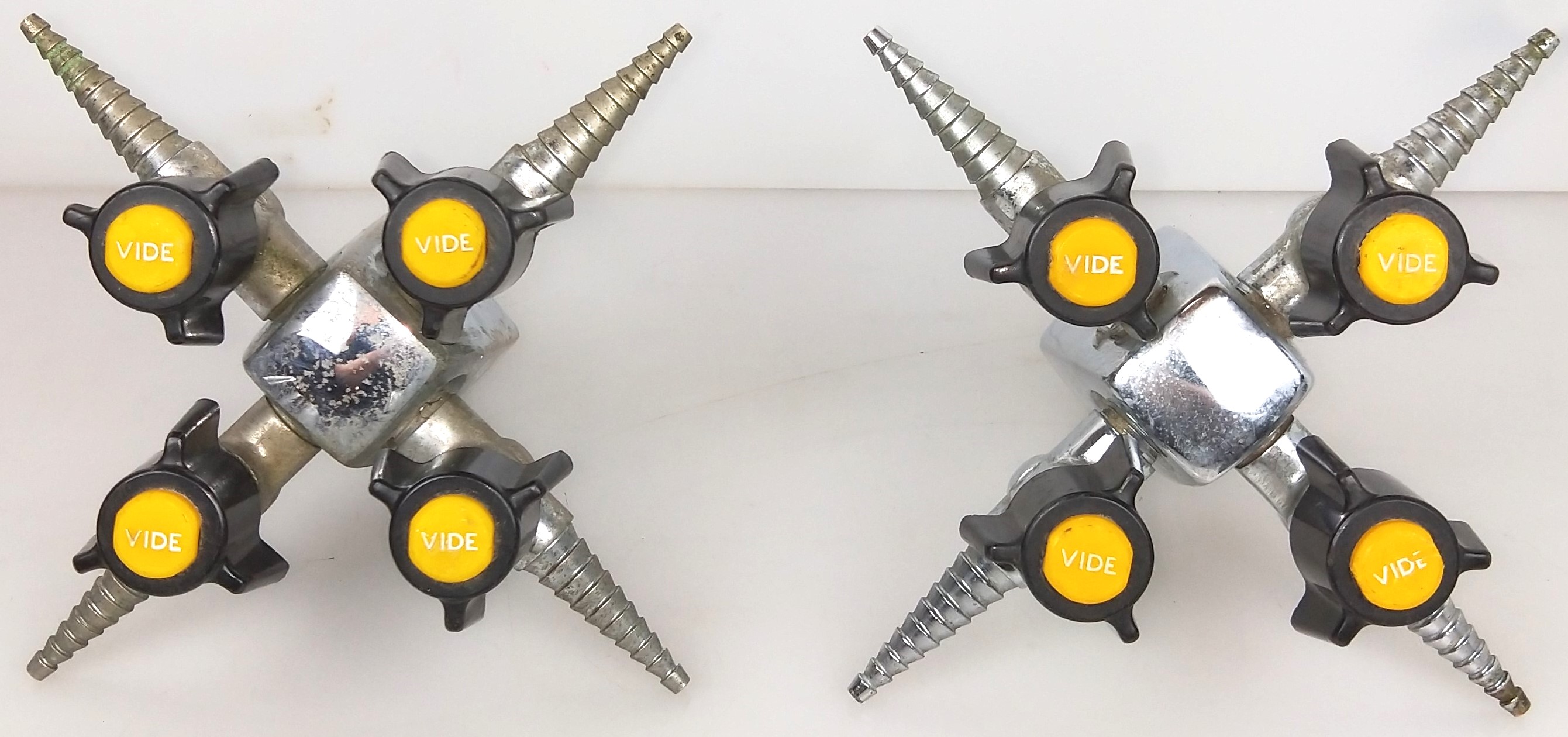 Used Deck-Mounted Turret with 4-Way Lab Gas Ball Valve