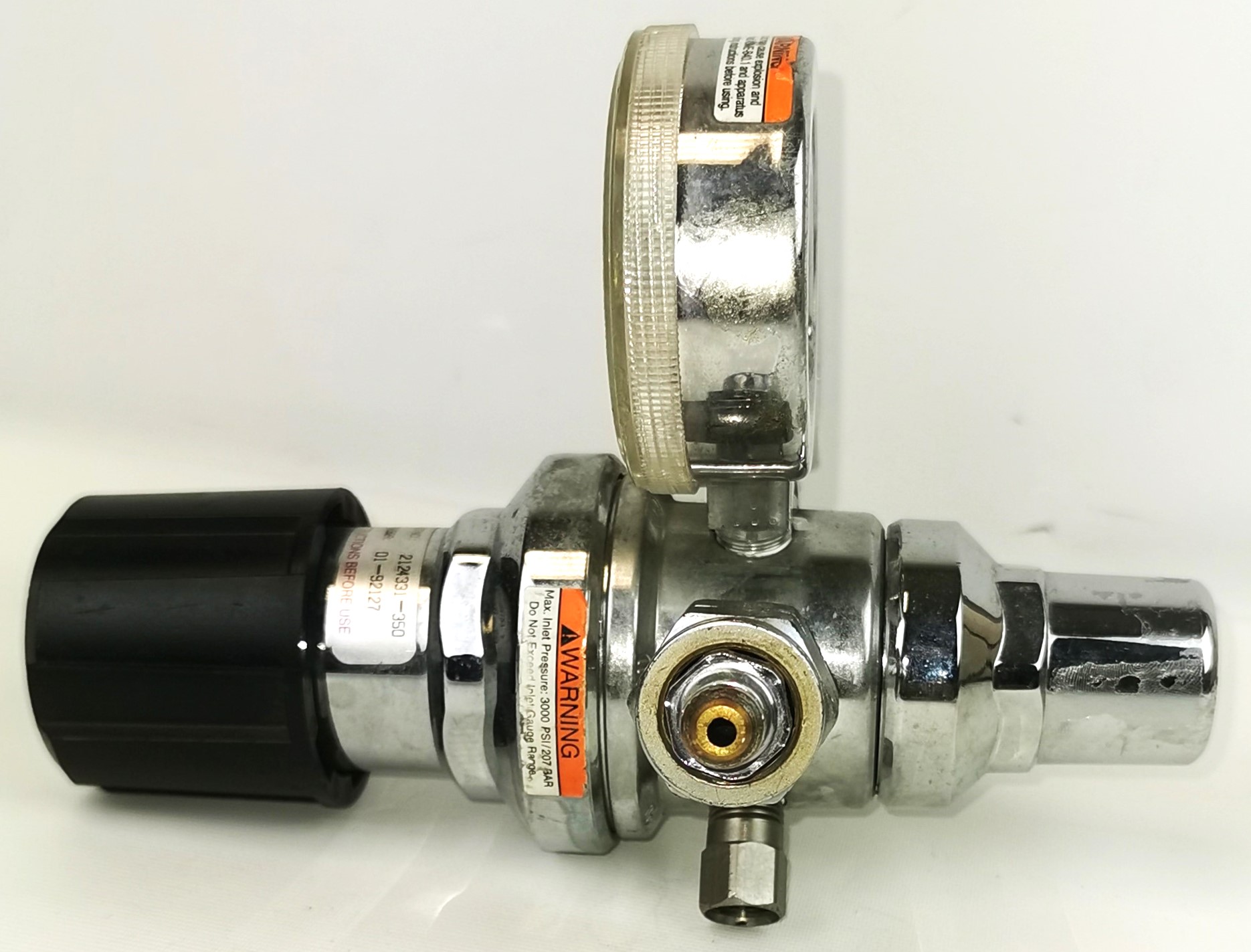 Used Praxair (Concoa) 2124331-350 Dual-Stage Hydrogen Regulator (CGA 350)