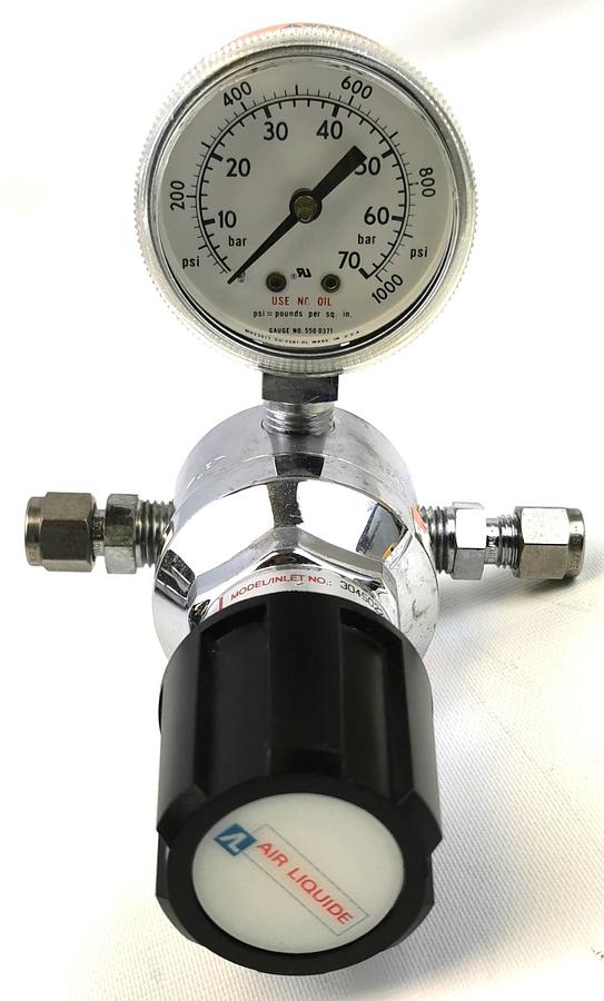 Used Liquid Air CONCOA 3045022-TF4 Pressure-Reducing Regulator