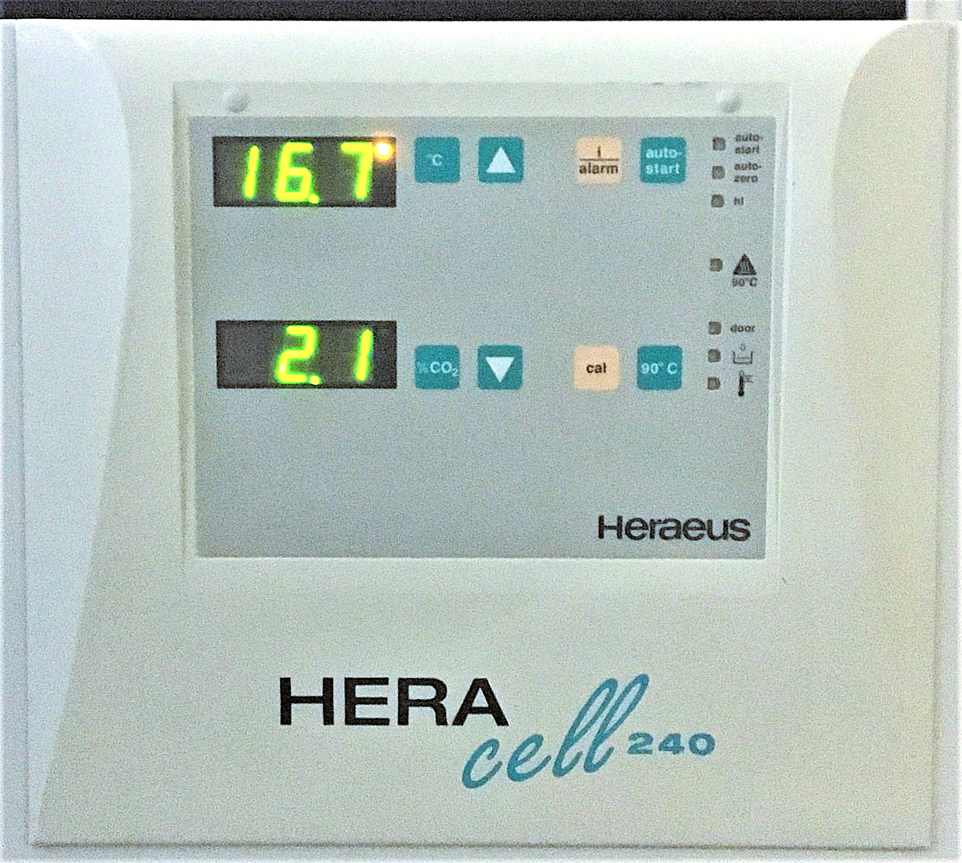 Used Heraeus HERAcell 240 CO2 Incubator (8.4 Cu-Ft)