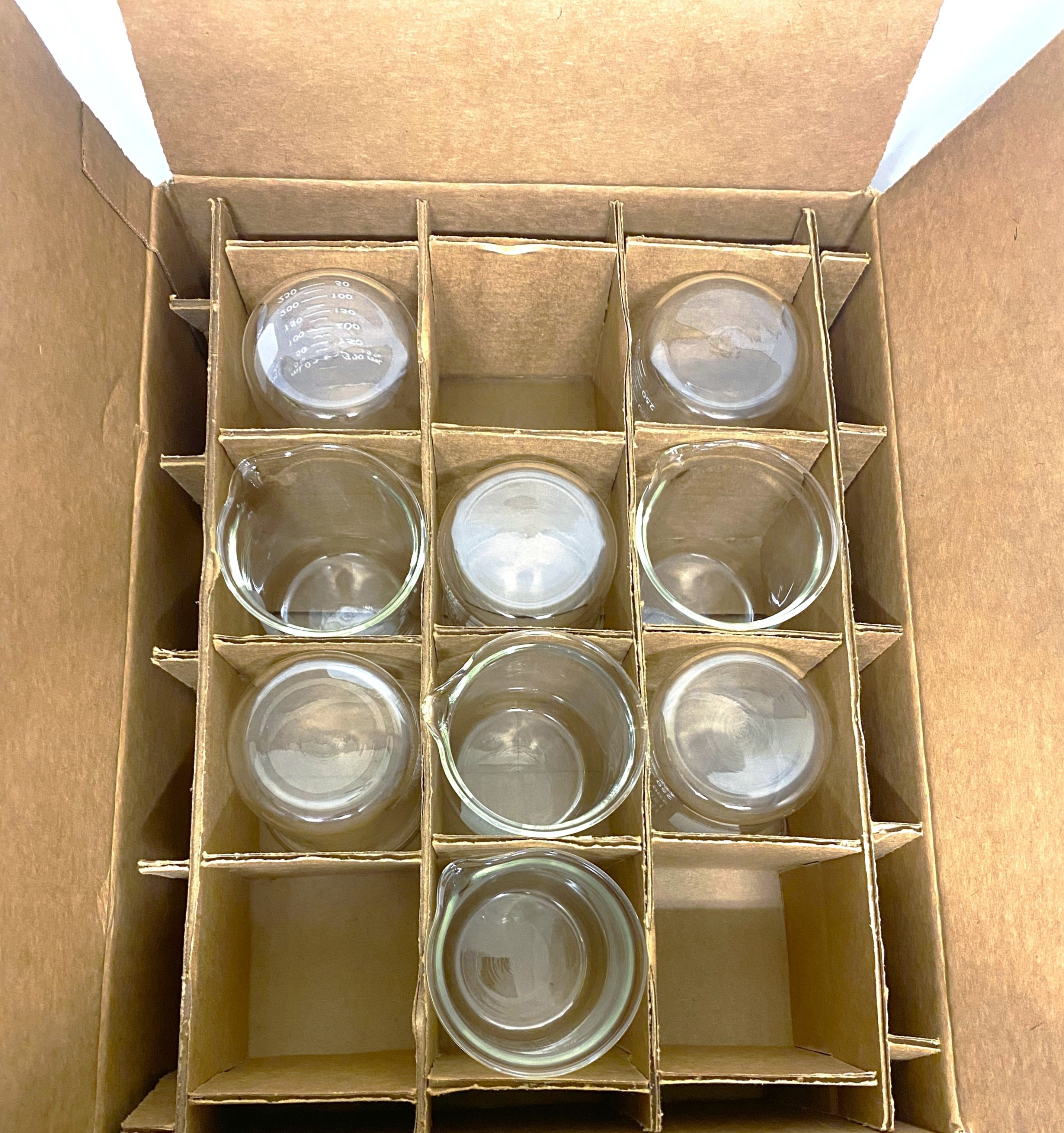 New Open Box Corning PYREX 1000-400 Beaker - 400mL (Case of 9)