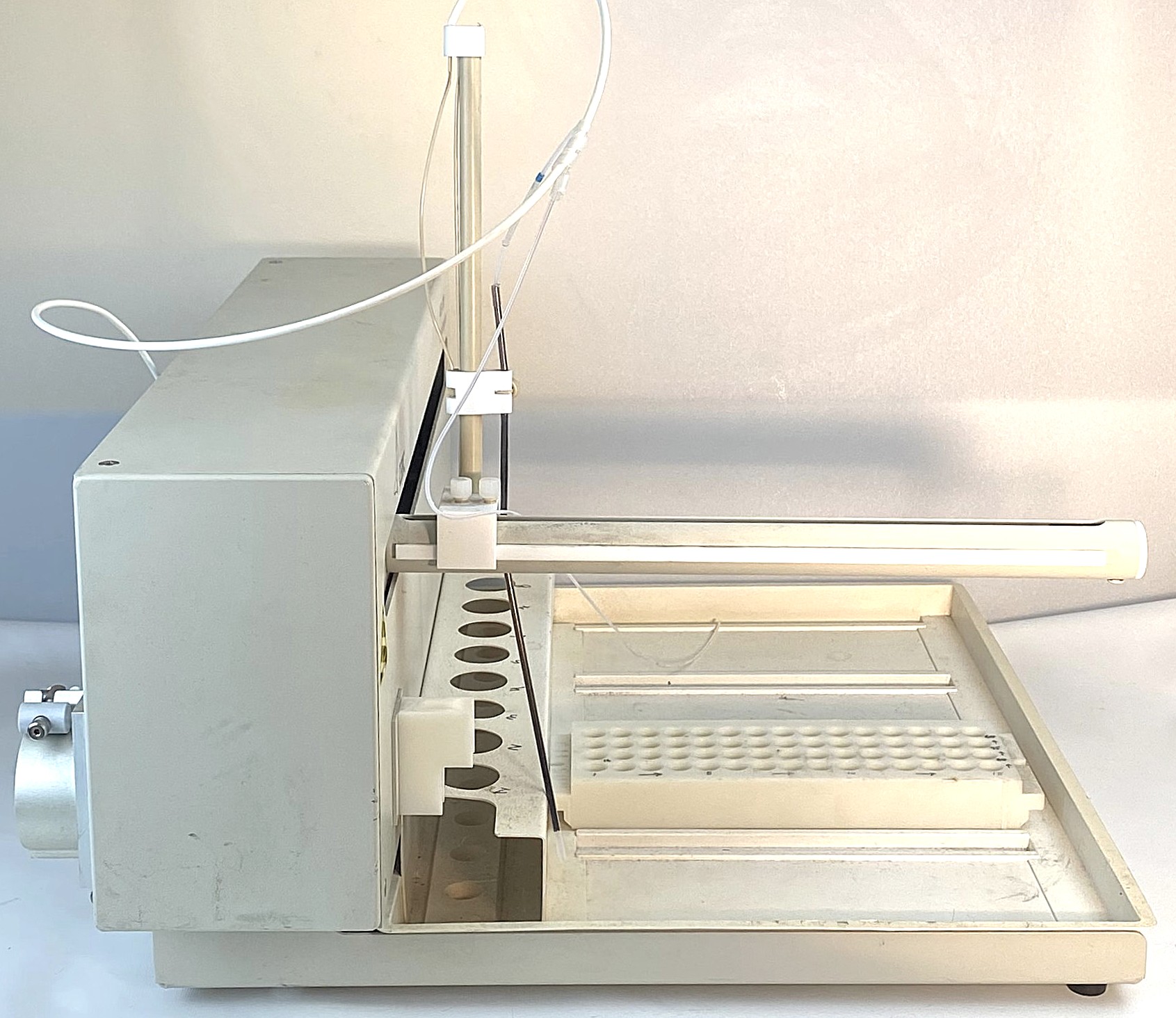 Used Agilent ASX-520 Random Access Autosampler