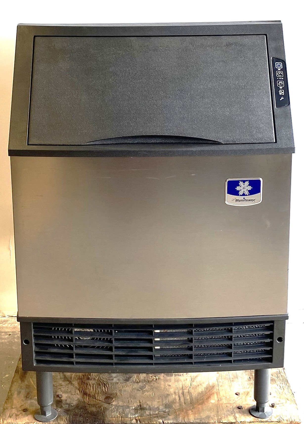 Used Manitowoc NEO 240 Undercounter Ice Machine