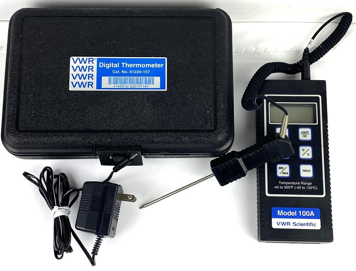 Used VWR 100A (61220-157) Digital Thermometer with Probe and Case