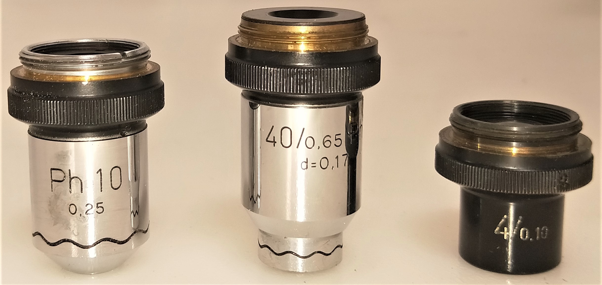Used Wild M12 Binocular Phase-Contrast Microscope with Illuminator - 40X to 400X