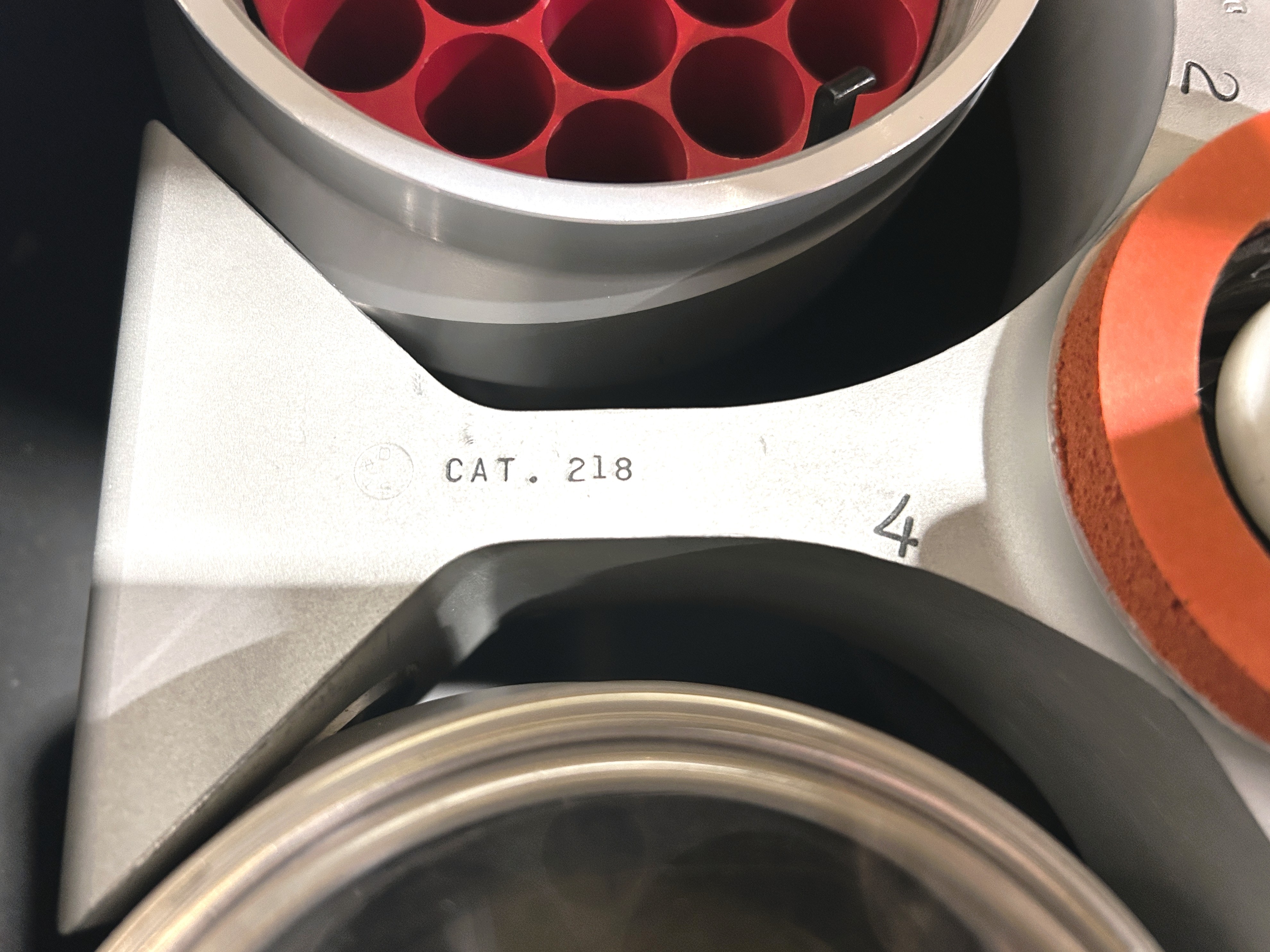 Used IEC Centra-8R Refrigerated Centrifuge with 218 Rotor and Accessories