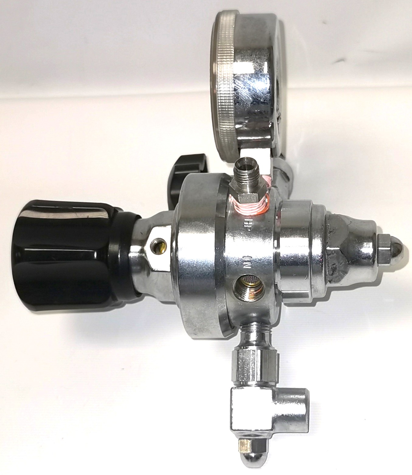 Used Air Liquide ALPHAGAZ 2501 High-Purity Gas Regulator
