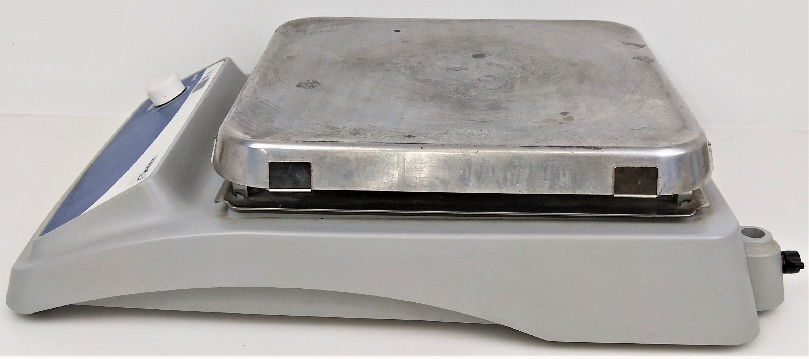 Used VWR Advanced 97042-662 Aluminum Hot Plate (10" x 10" Plate)