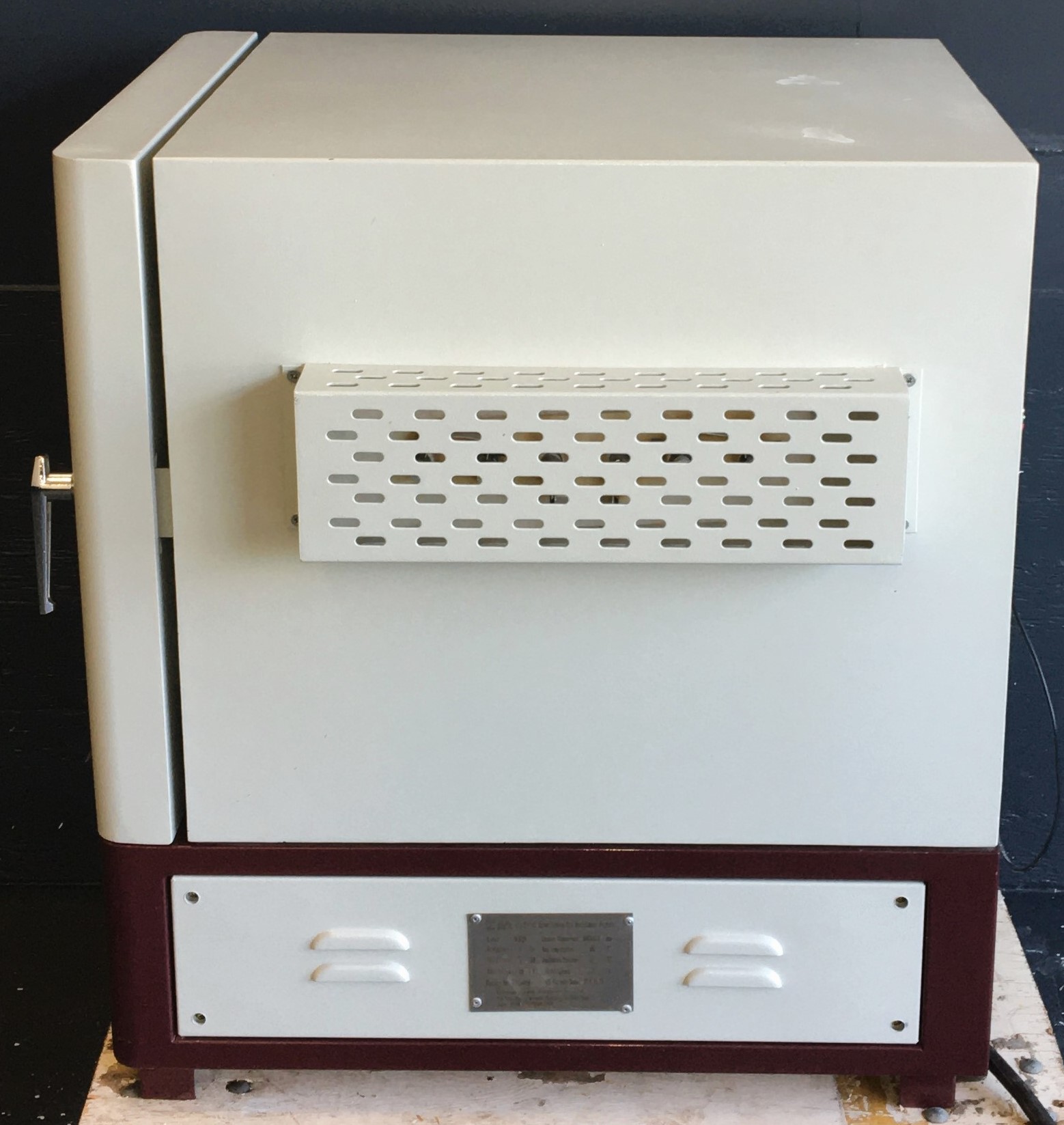 Used Sigma SGM. M8/14A Programmable Muffle Furnace