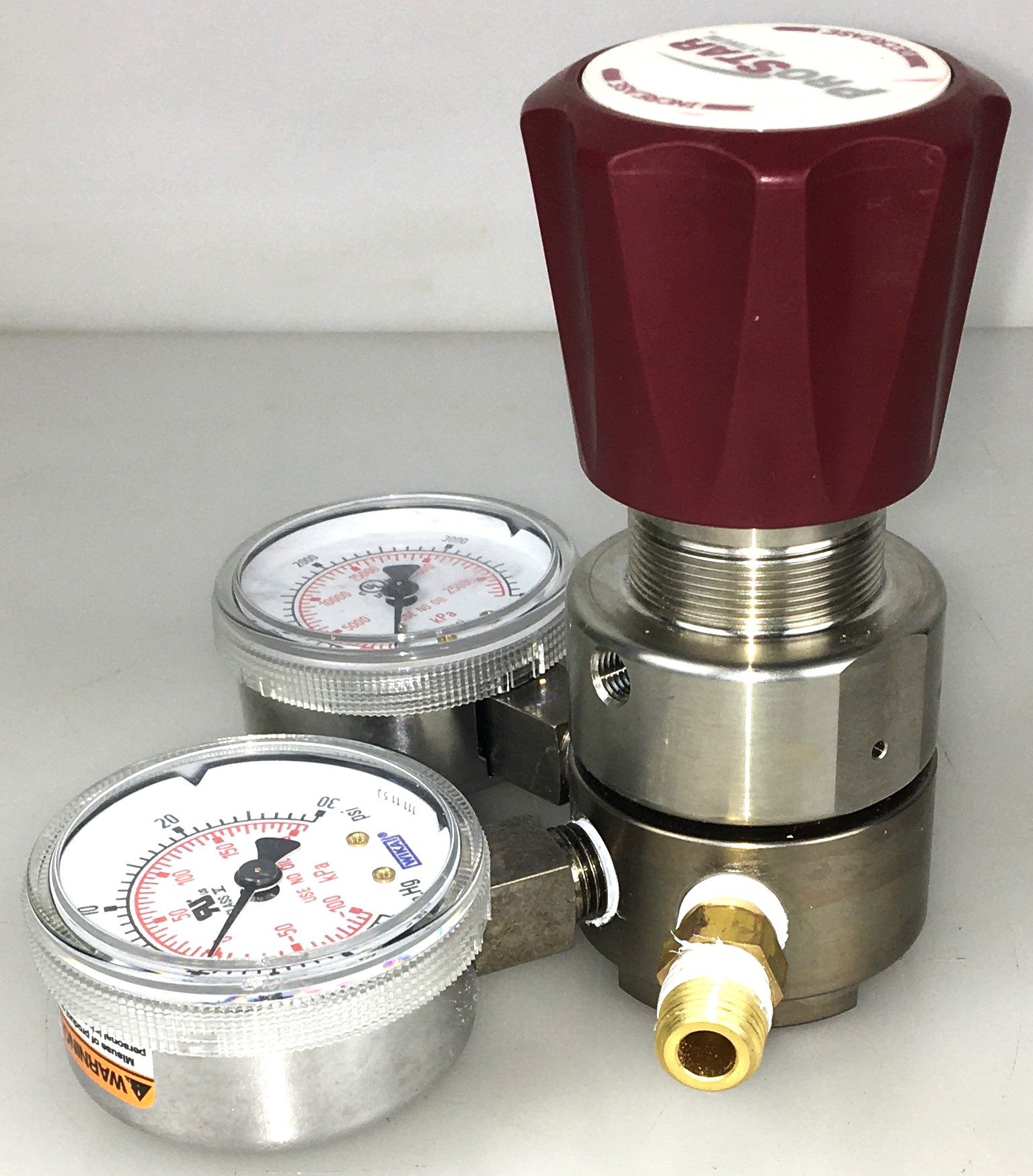 Used Praxair ProStar Platinum PRS300213 Gas Regulator (CGA 580)