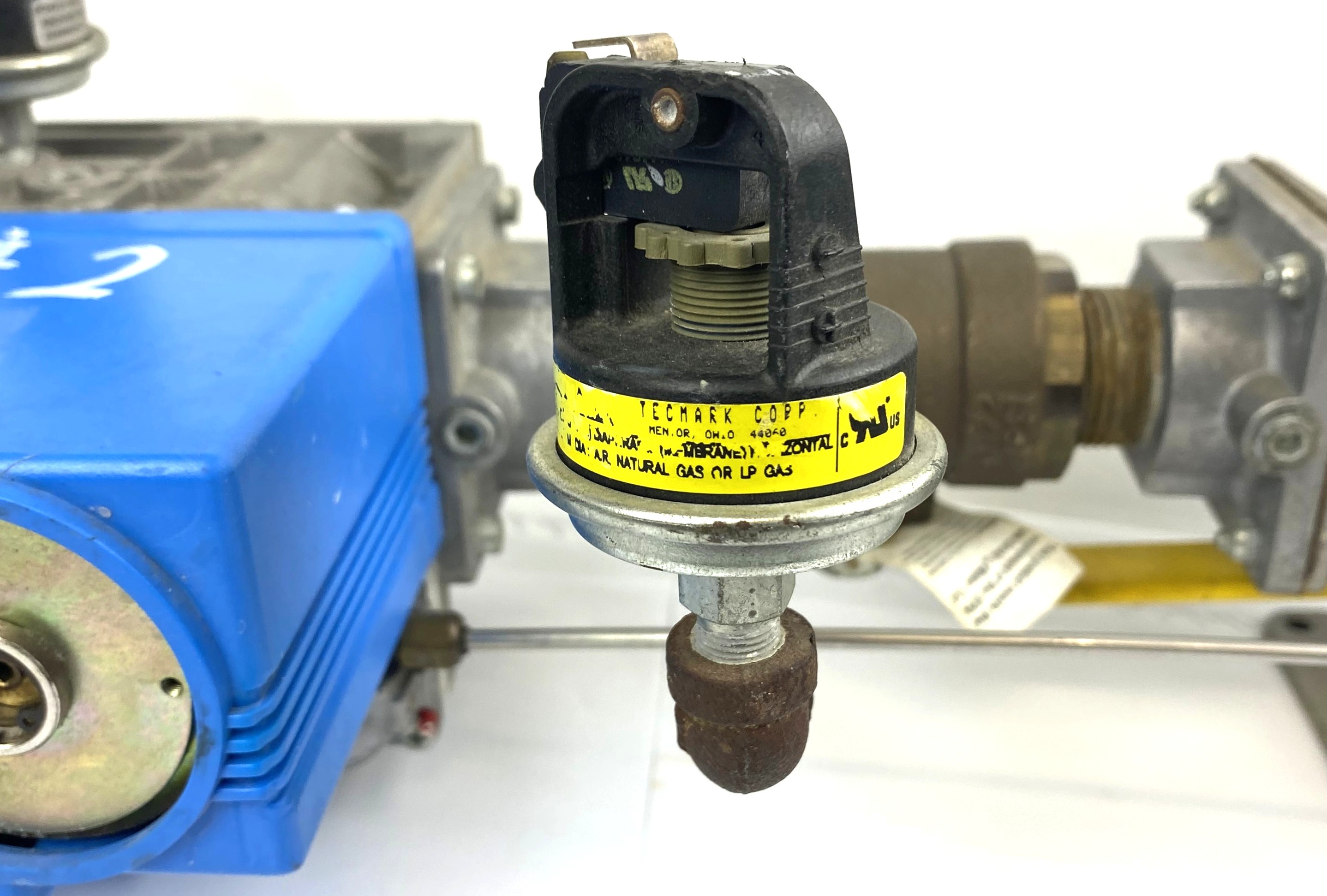 Used Honeywell Safety Gas Valve with Venturi Mixing Unit