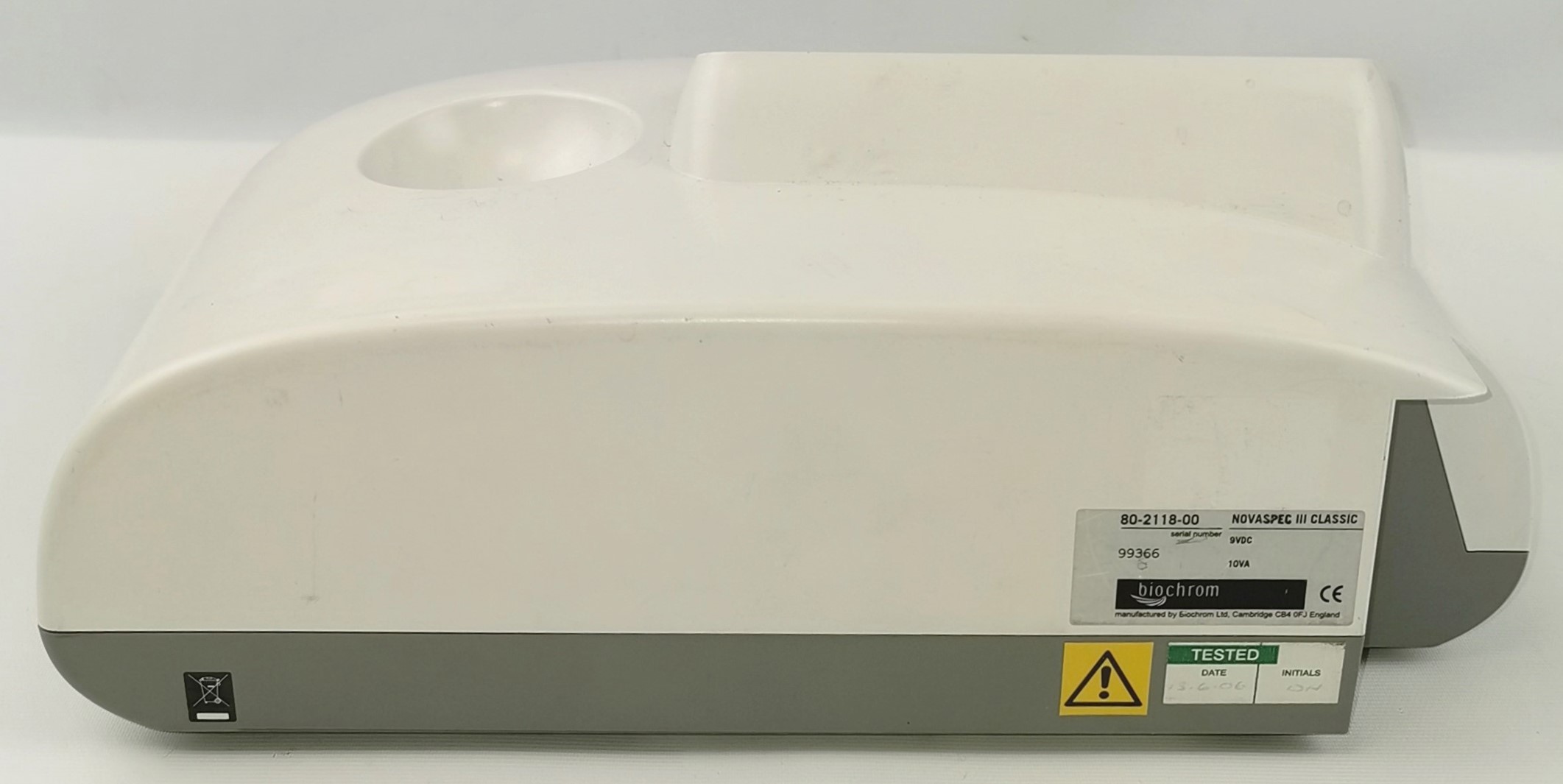As is Biochrom Novaspec III Classic Visible Spectrophotometer (330 to 830nm)