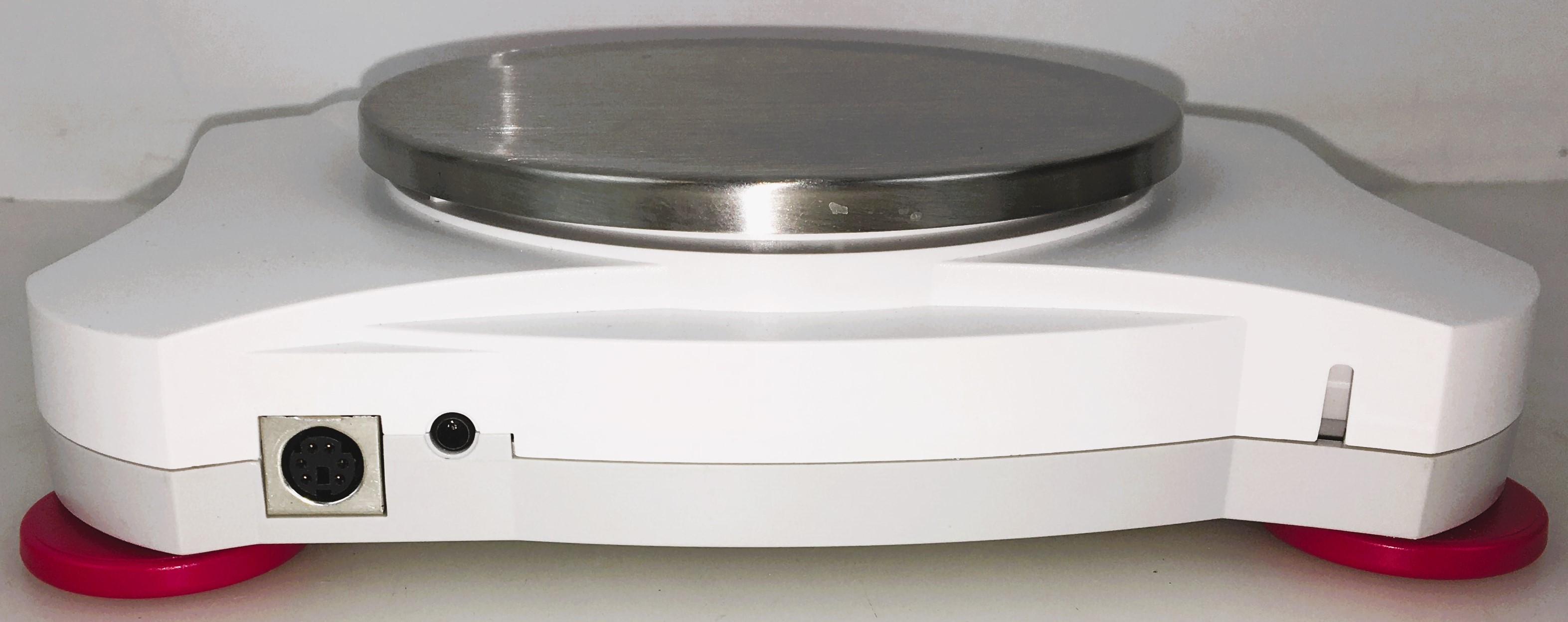 New Open Box Ohaus Scout SKX 622 Portable Balance (620g x 0.01g)