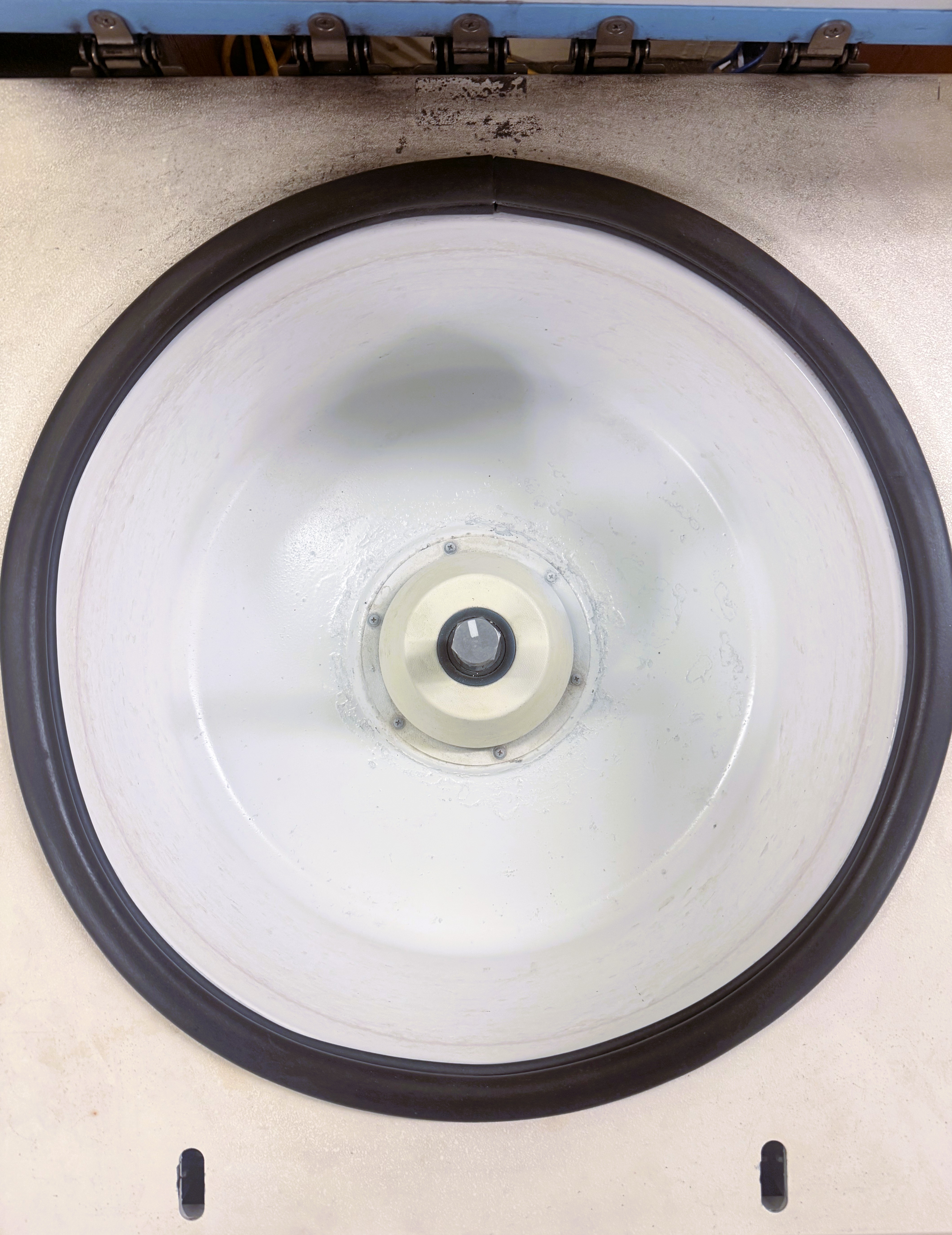 Used Thermo IEC Centra GP8 Centrifuge with 216 Swing-Out Rotor (4 x 750mL)