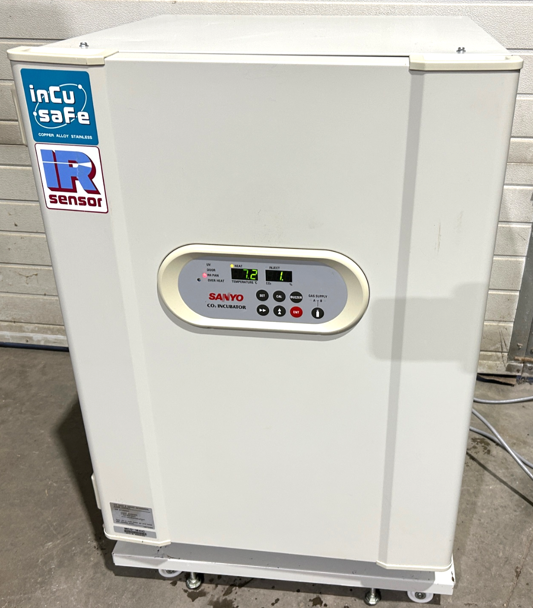 Used Sanyo MCO-18AIC CO2 Incubator (6 Cu-Ft)