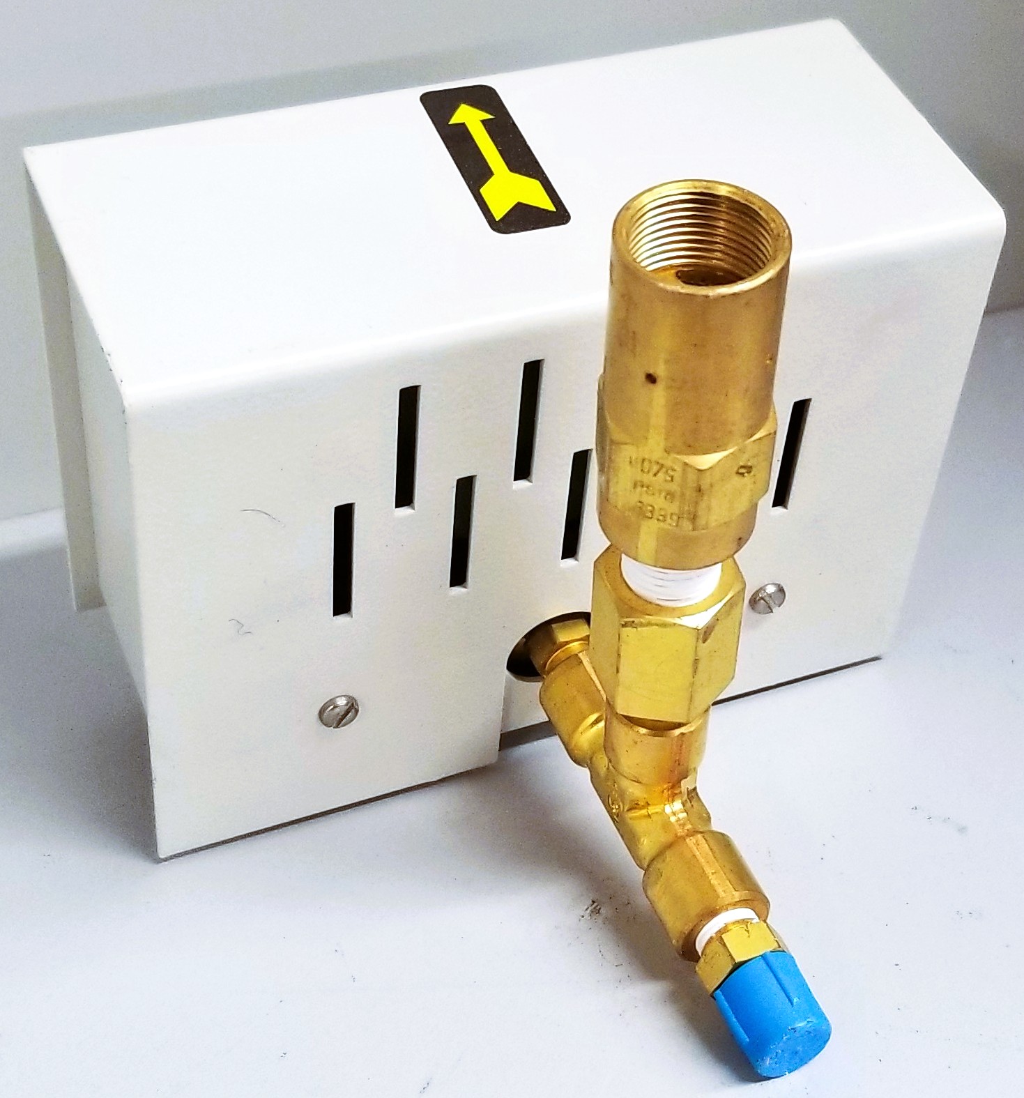 Used ASCO Red Hat II (OFSF-8263-G240LT) Solenoid Valve with Mount