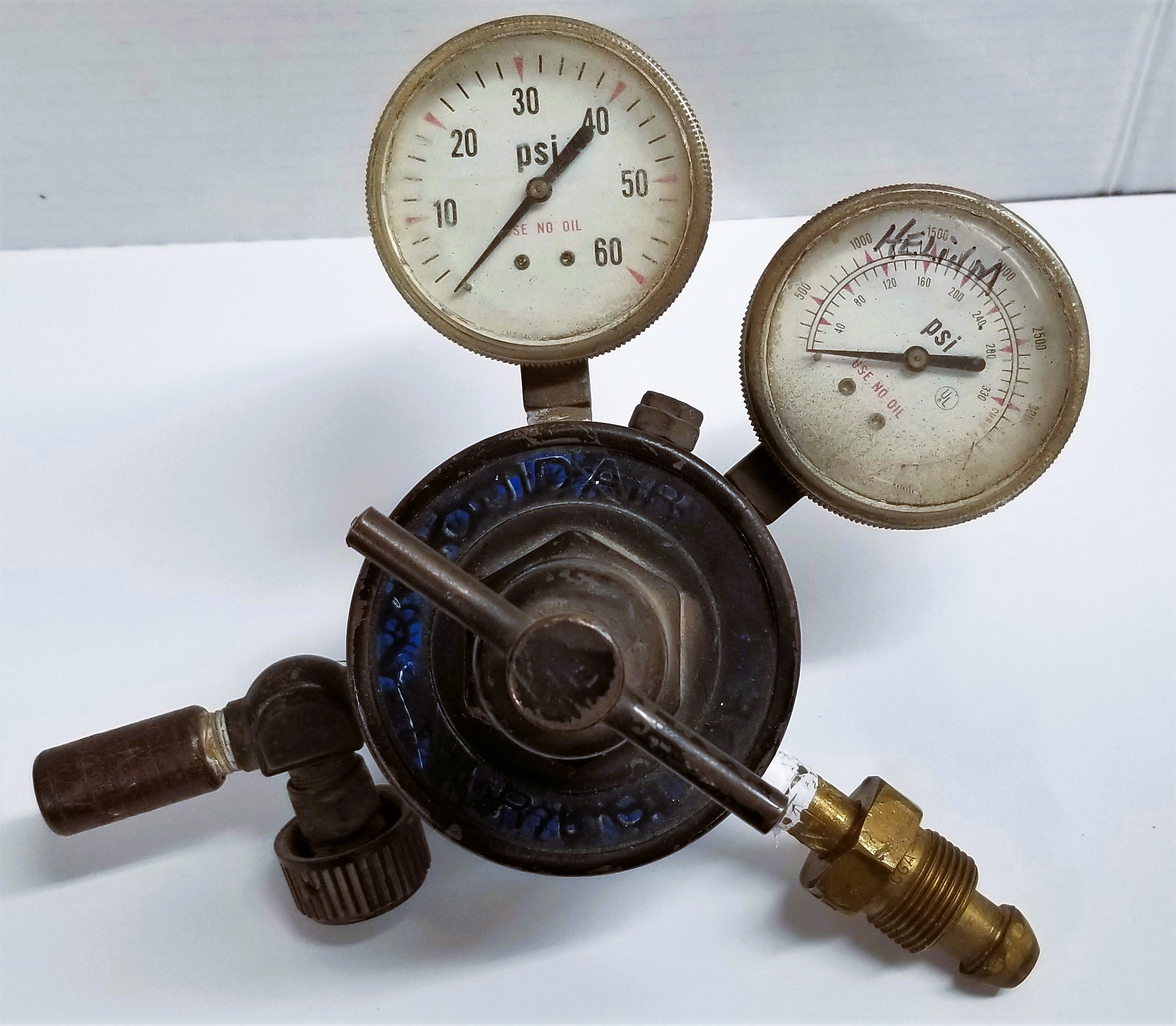 Used Liquid Air Helium Brass Regulator (CGA 580)