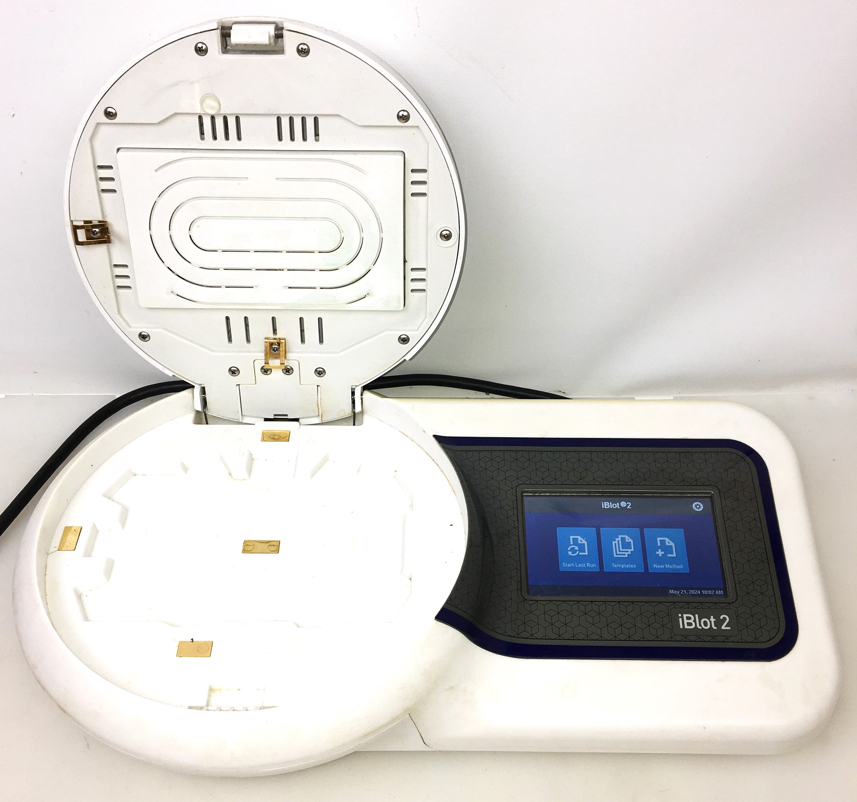 Used Life Technologies iBlot 2 Gel Transfer Device