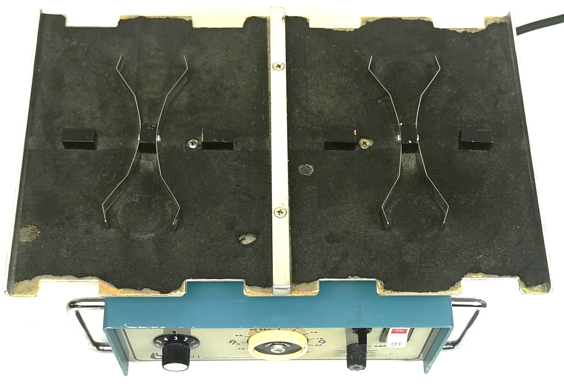 Used Bellco 7744-08096 Mini-Orbital Shaker (16" x 10.5" Platform)