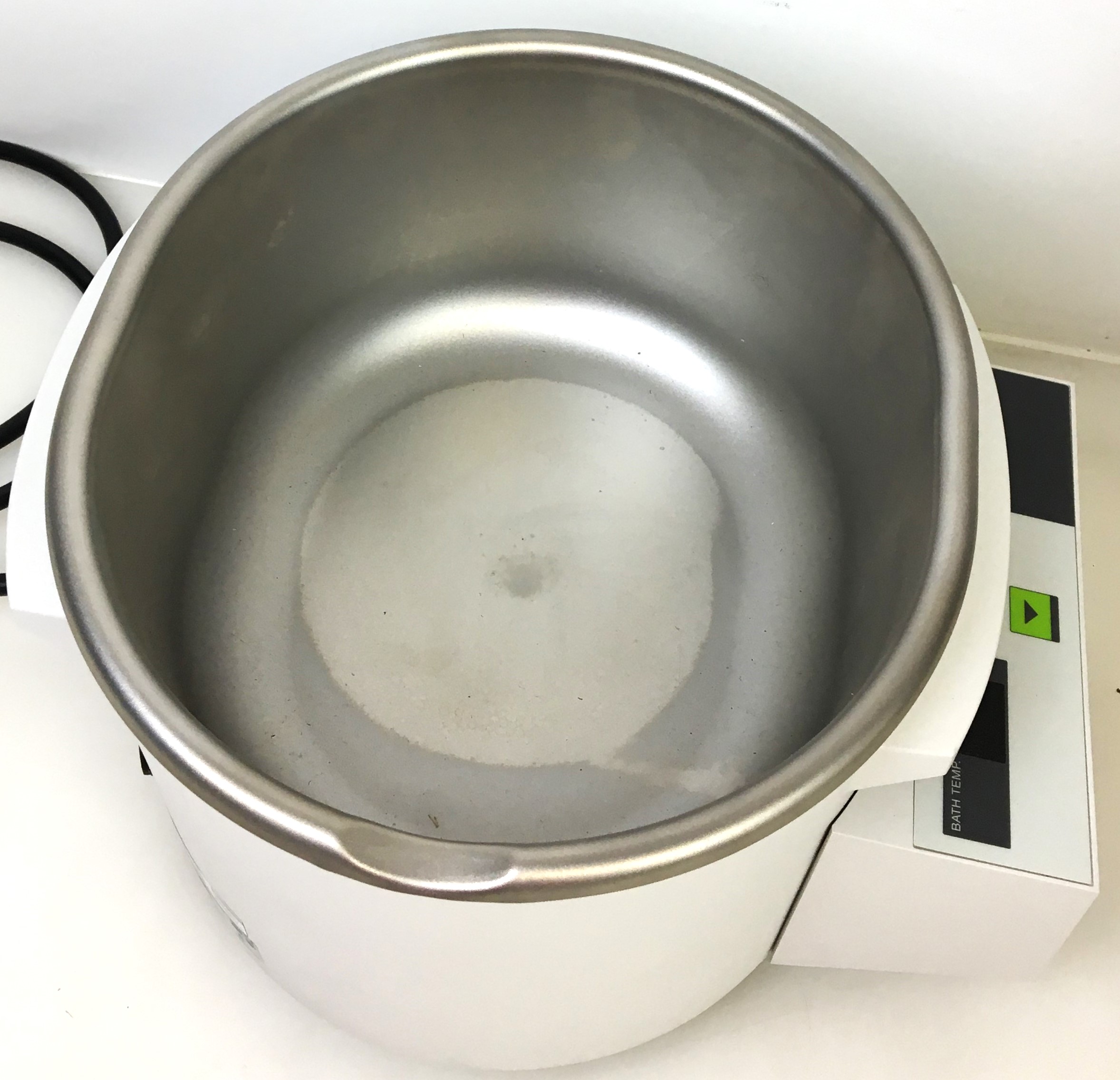 New Open Box Buchi Rotavapor R-100 Rotary Evaporator with B-100 Bath - COMPLETE