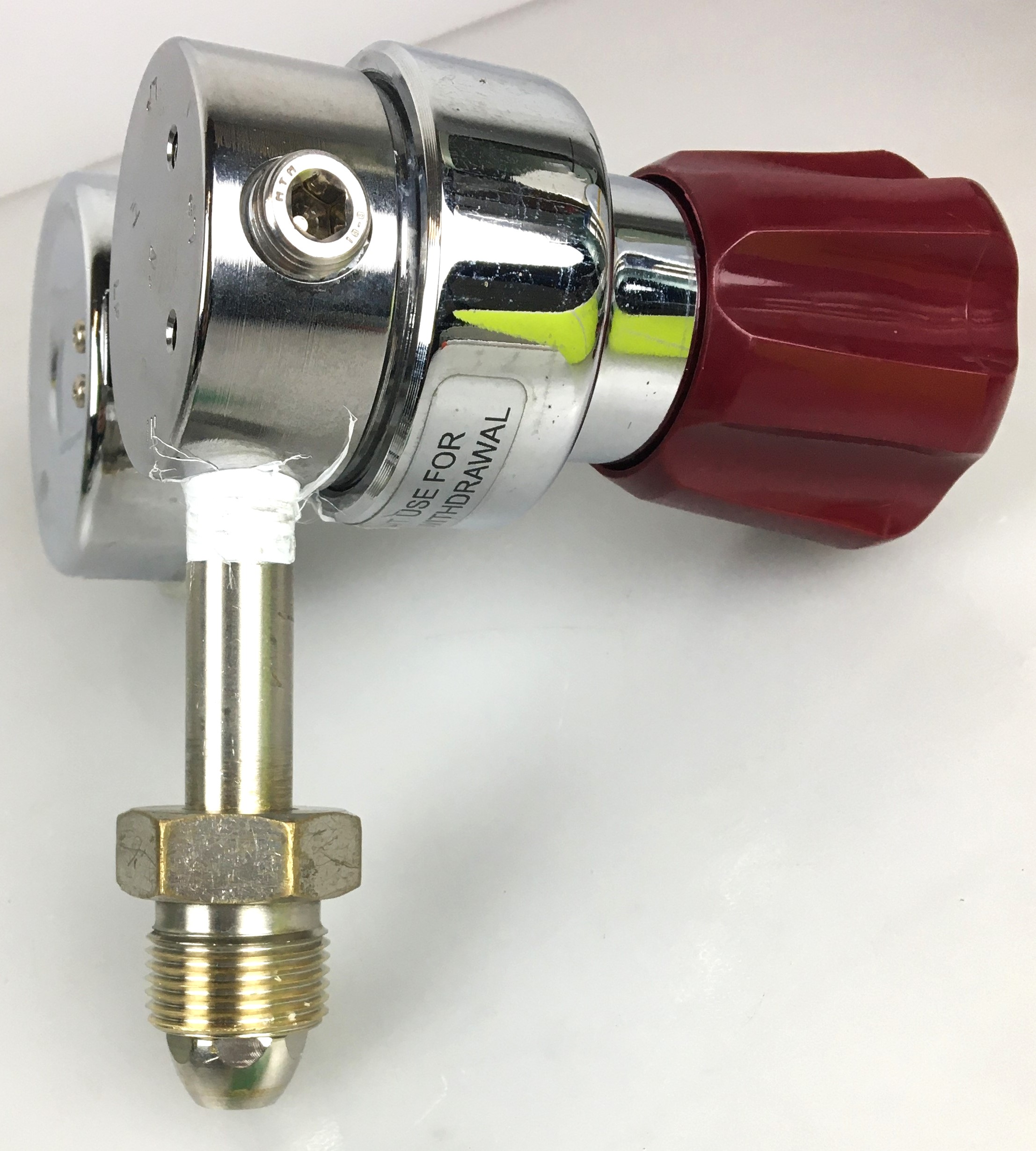 Used Praxair ProStar Platinum PRS20062001 Gas Regulator with Monel Hose (CGA 580)