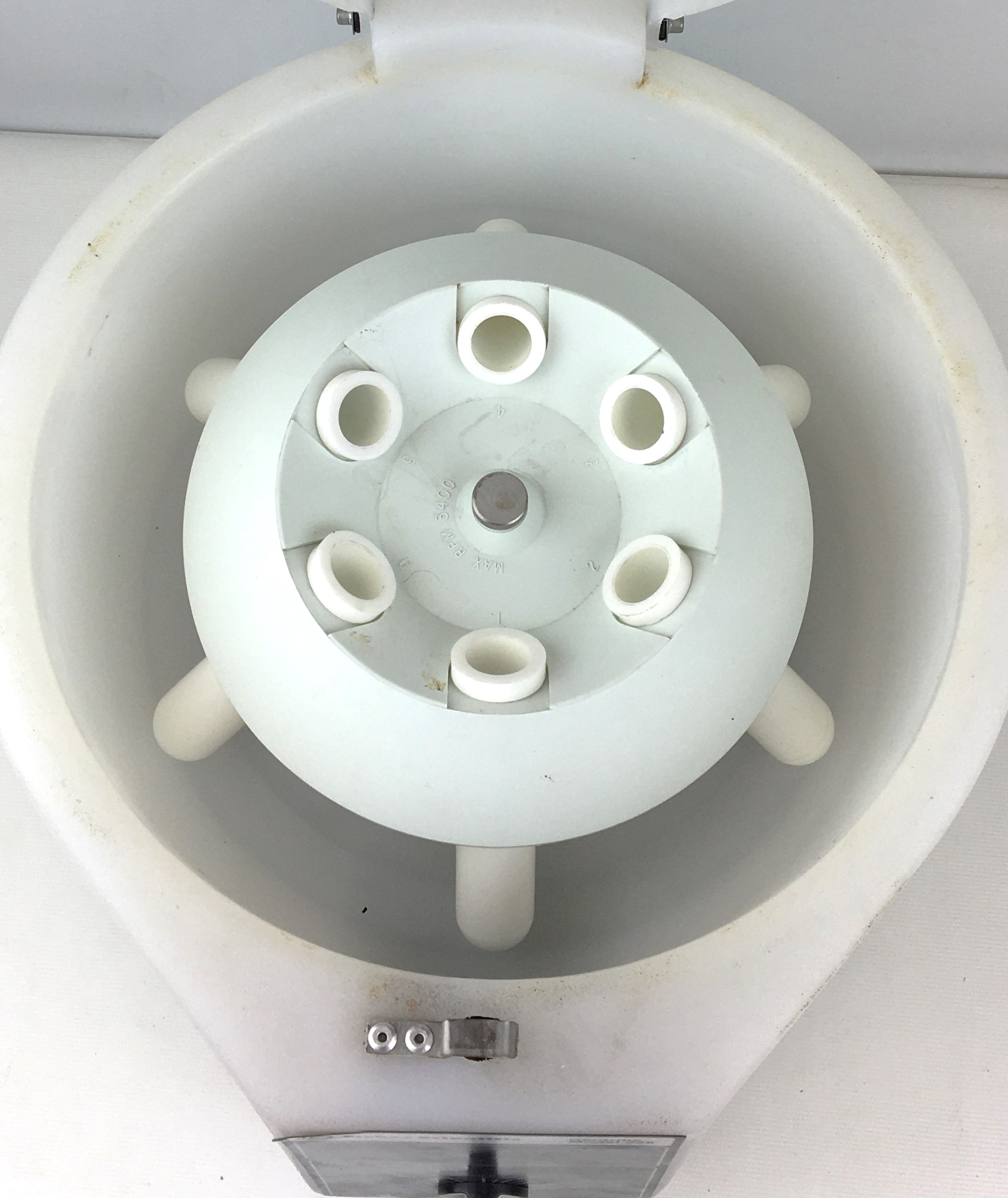 Used Fisher Centrific 228 Centrifuge with Fixed-Angle Rotor