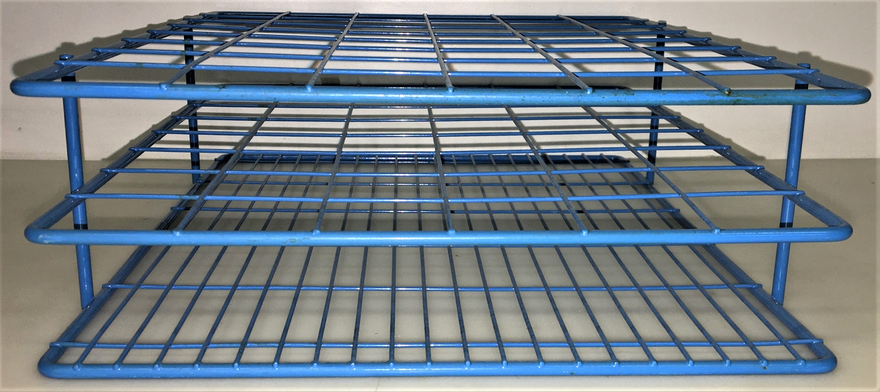 Used Epoxy Coated Wire Centrifuge Tube or Culture Tube Rack