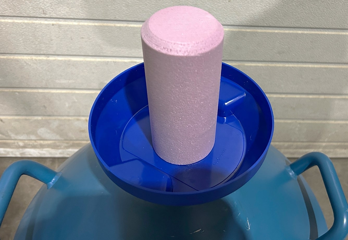 Used IC Biomedical Aptec/NRD Cryogenic Storage Tank (20L)