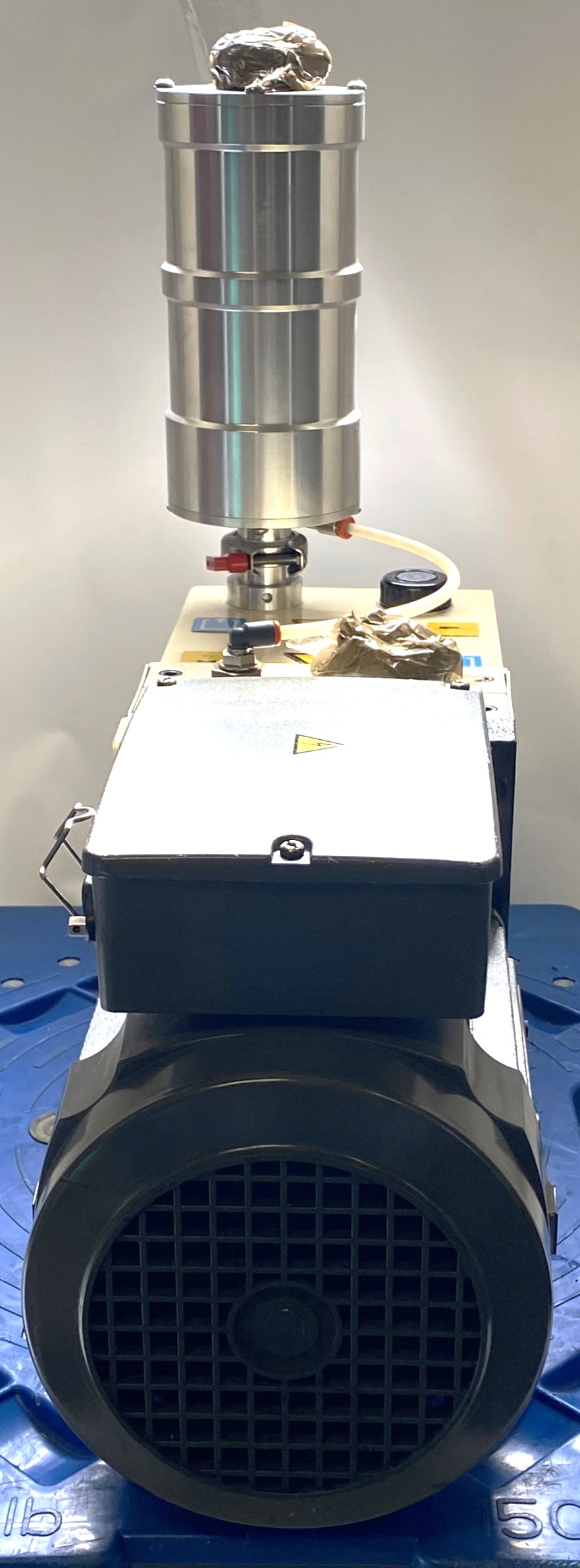 Used Varian (Agilent) DS 602 Rotary Vacuum Pump with Varian Oil Filter (17.6cfm)