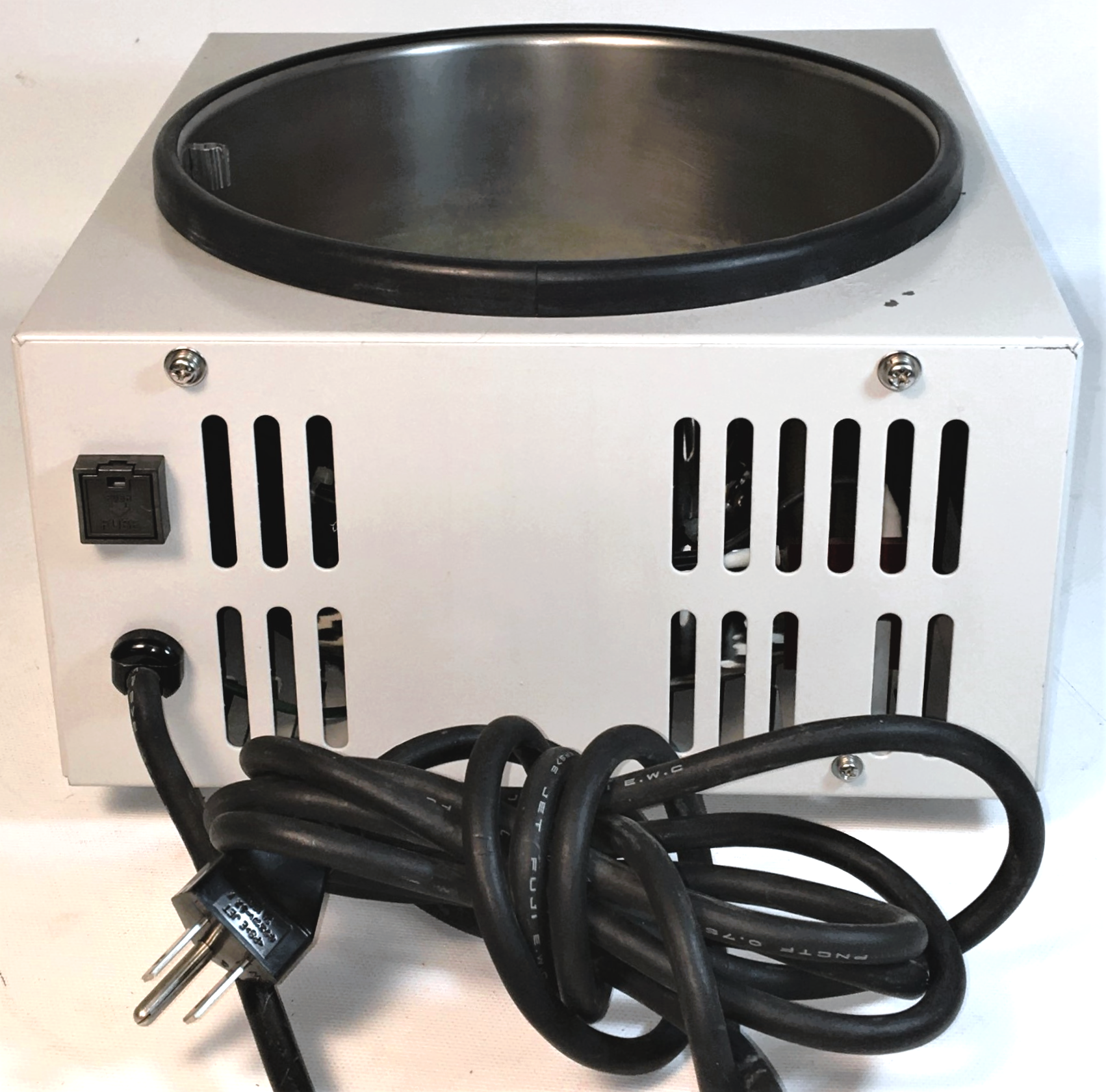 Used Yamato BM-100 Water Bath (4L)