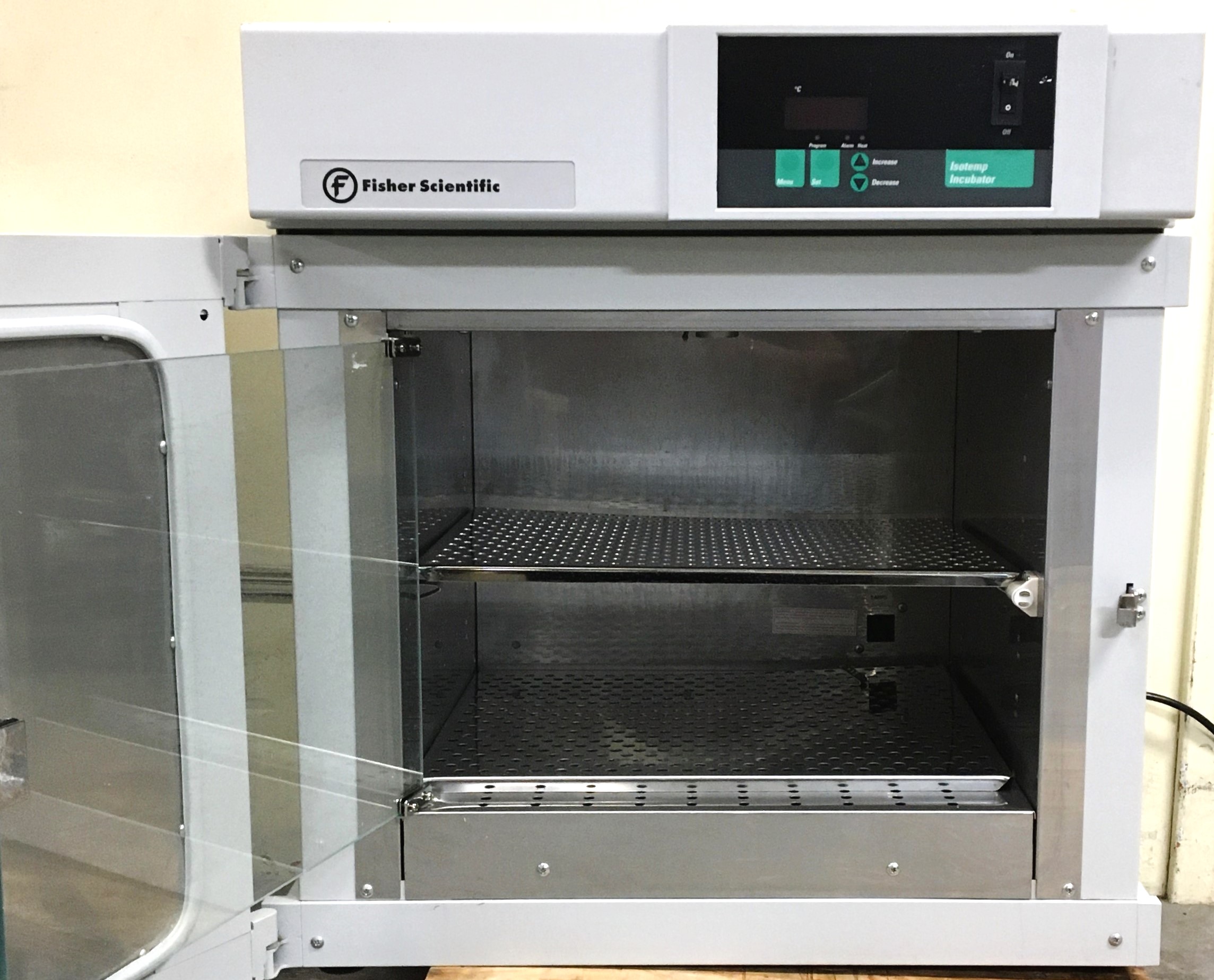 Used Fisher Isotemp 625D Gravity-Convection Incubator (2.5 Cu-Ft)