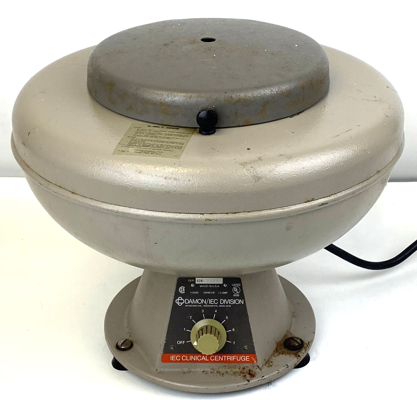 Used IEC Clinical CL Bench-model Centrifuge with 213 Rotor and Accessories (4 x 15mL)