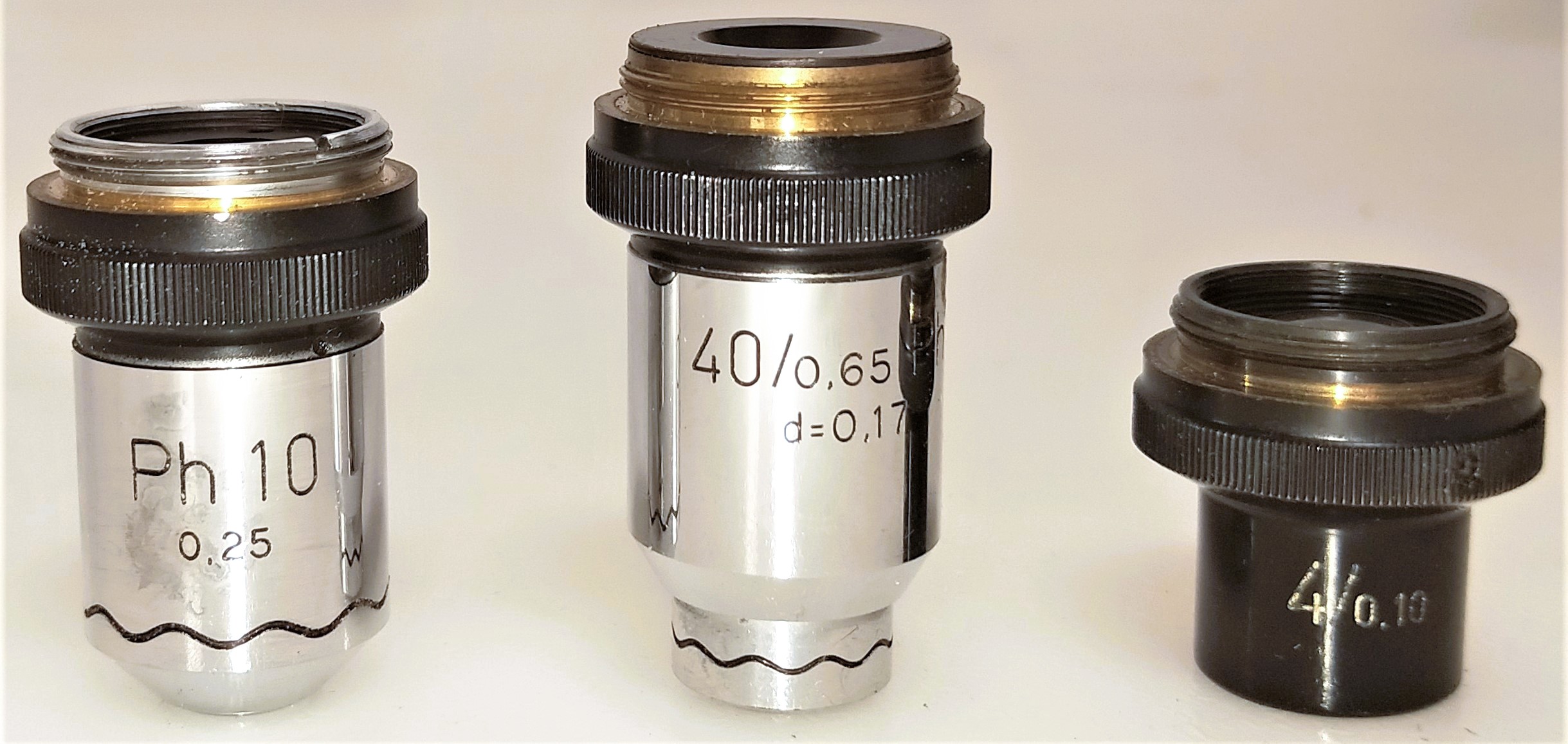 Used Wild M12 Binocular Phase-Contrast Microscope with Illuminator (40X to 400X)