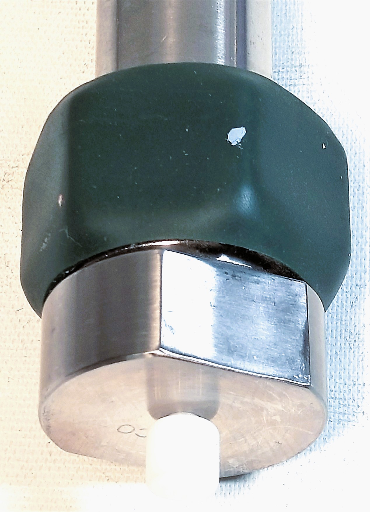 Used Vydac 218TP1022 C18 Preparative LC Column (25 cm × 22 mm x 10µm)