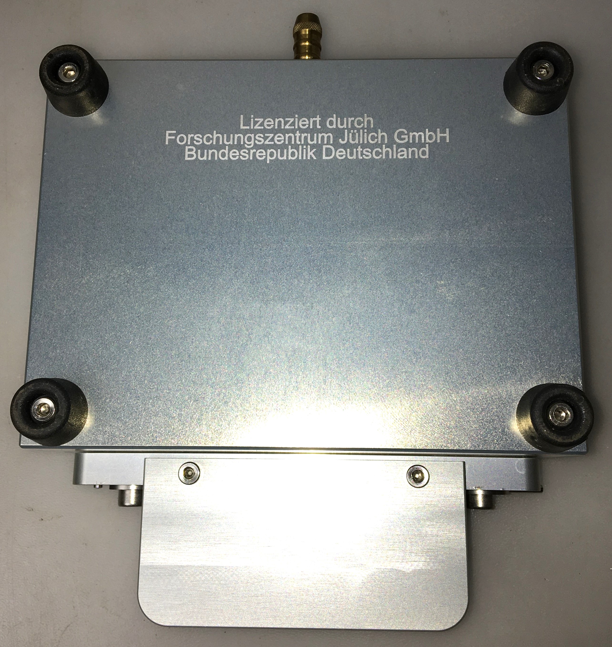 Used Atoll MediaScout ResiQuot Vacuum Manifold