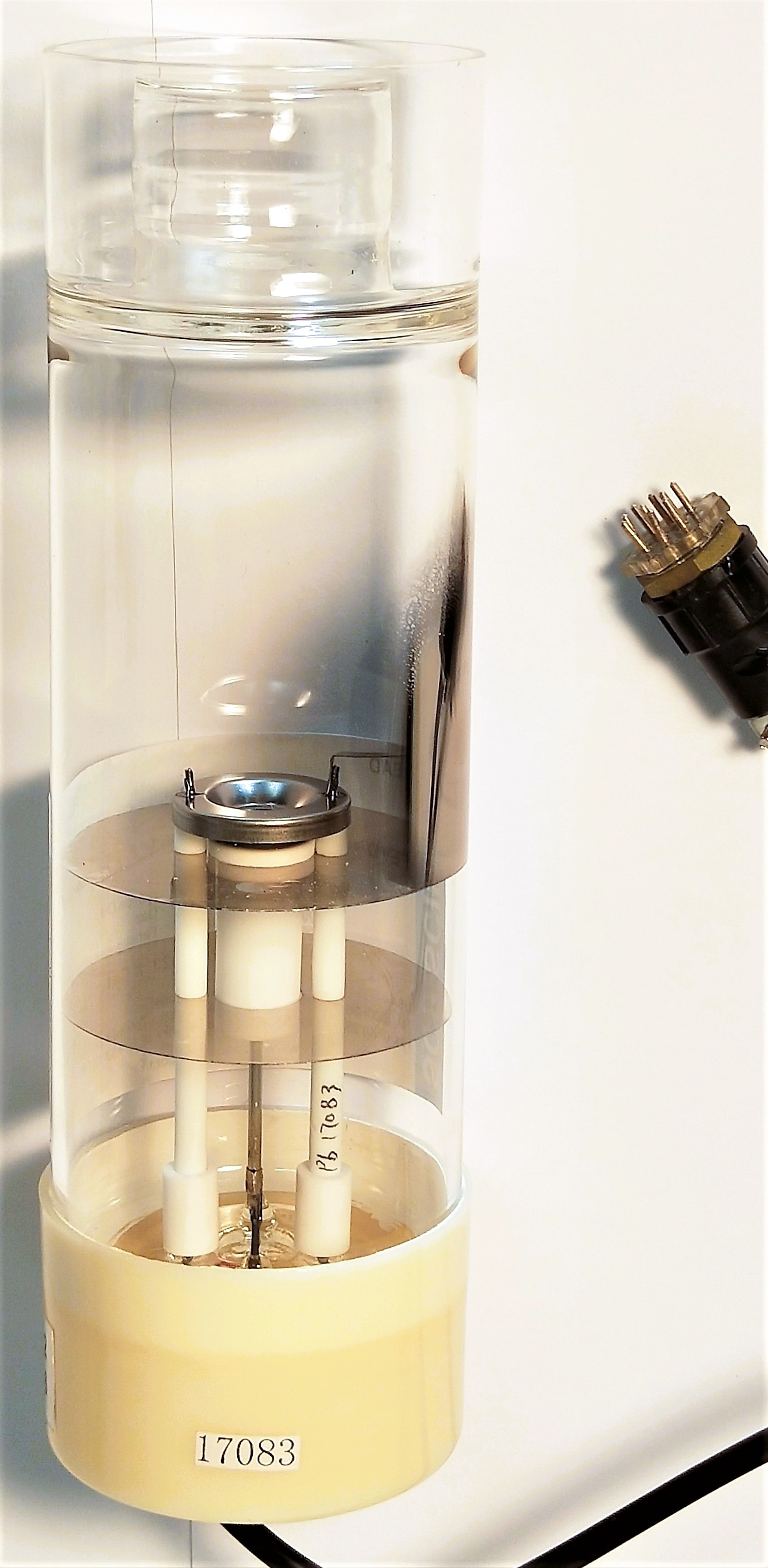 Used SCP Science 030-200-822 Lead (Pb) AA Lamp