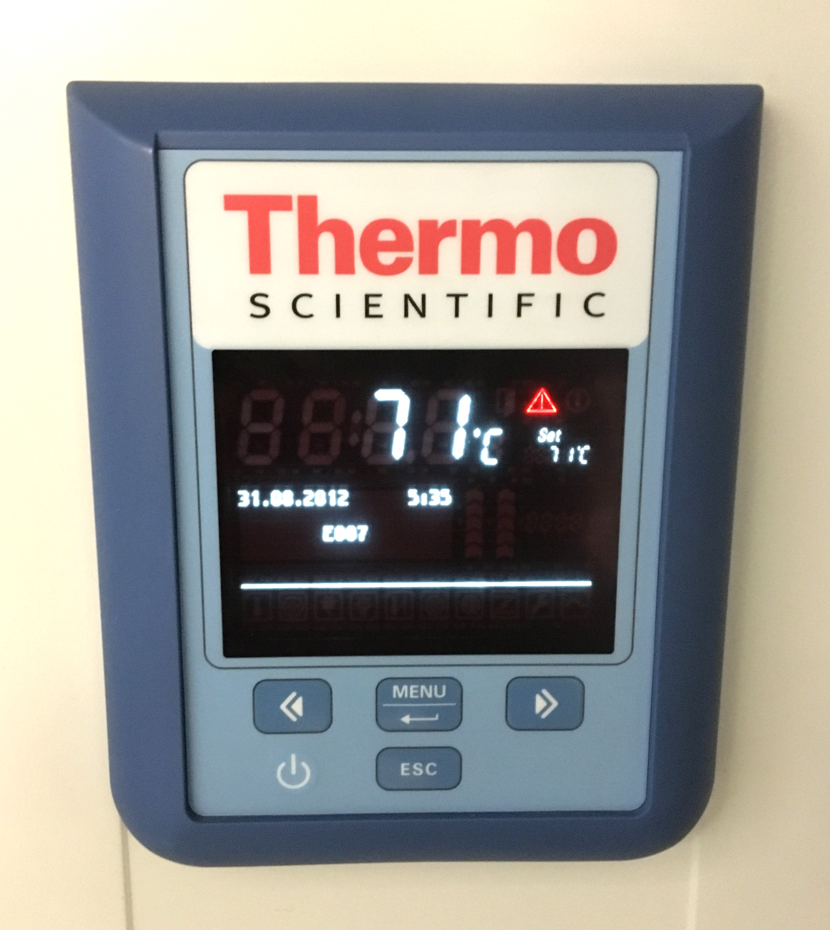 Used Thermo HeraTherm OGH60 Gravity-Convection Oven (2.15 Cu-Ft)