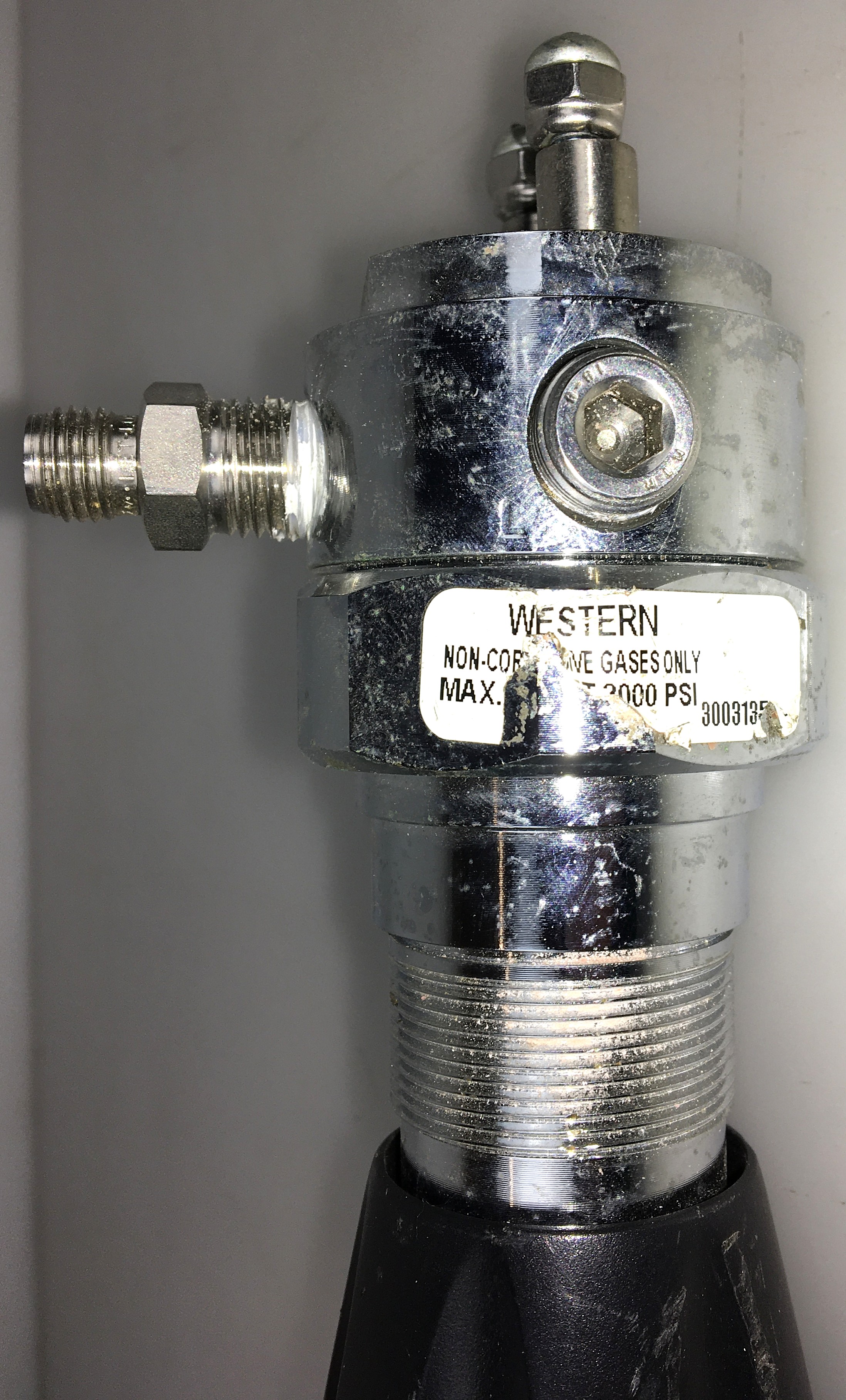 Used Western 3003135 Pressure-Reducing Regulator