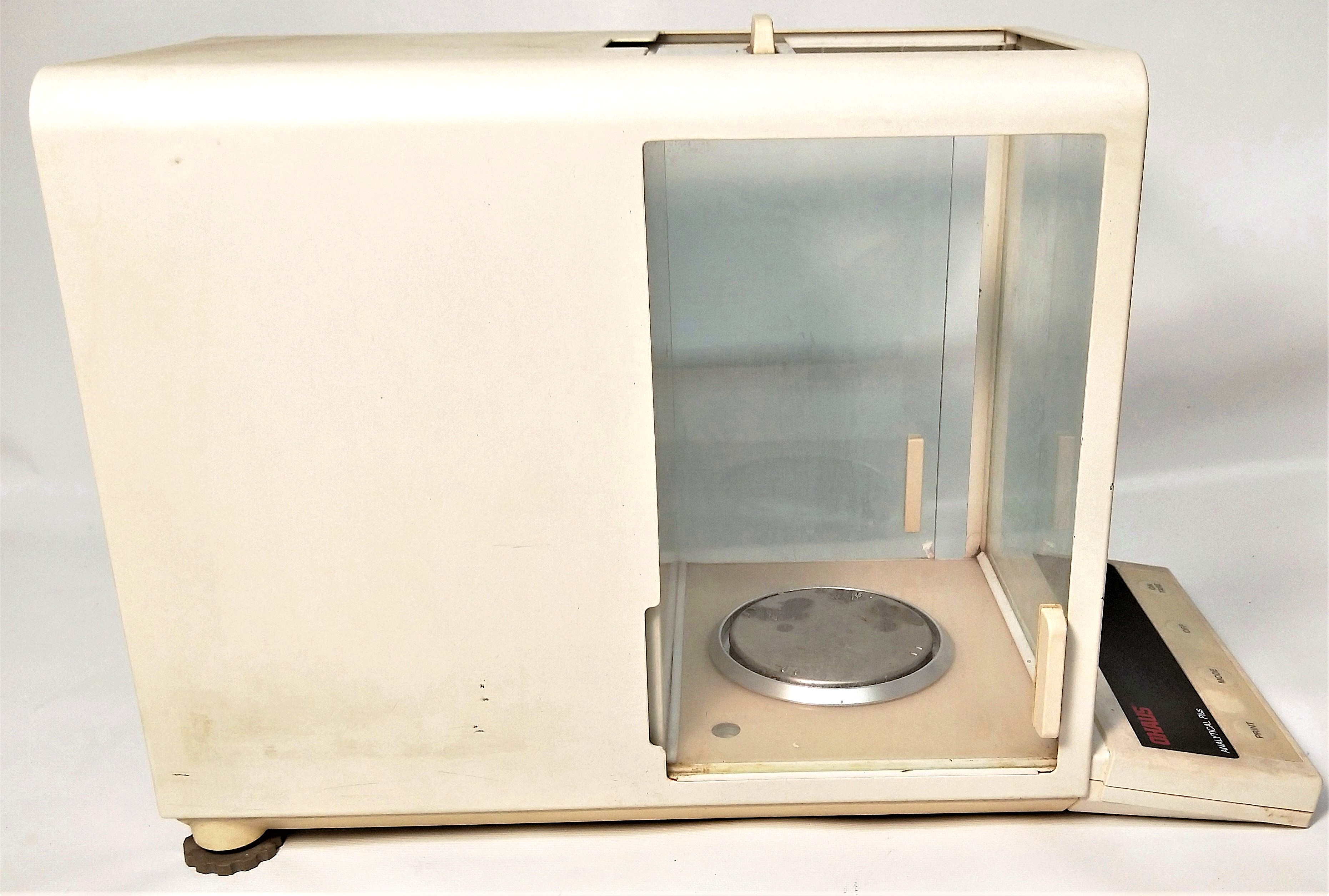 As is Ohaus Analytical Plus AP250D Analytical Balance (210g x 0.1mg) - FOR PARTS