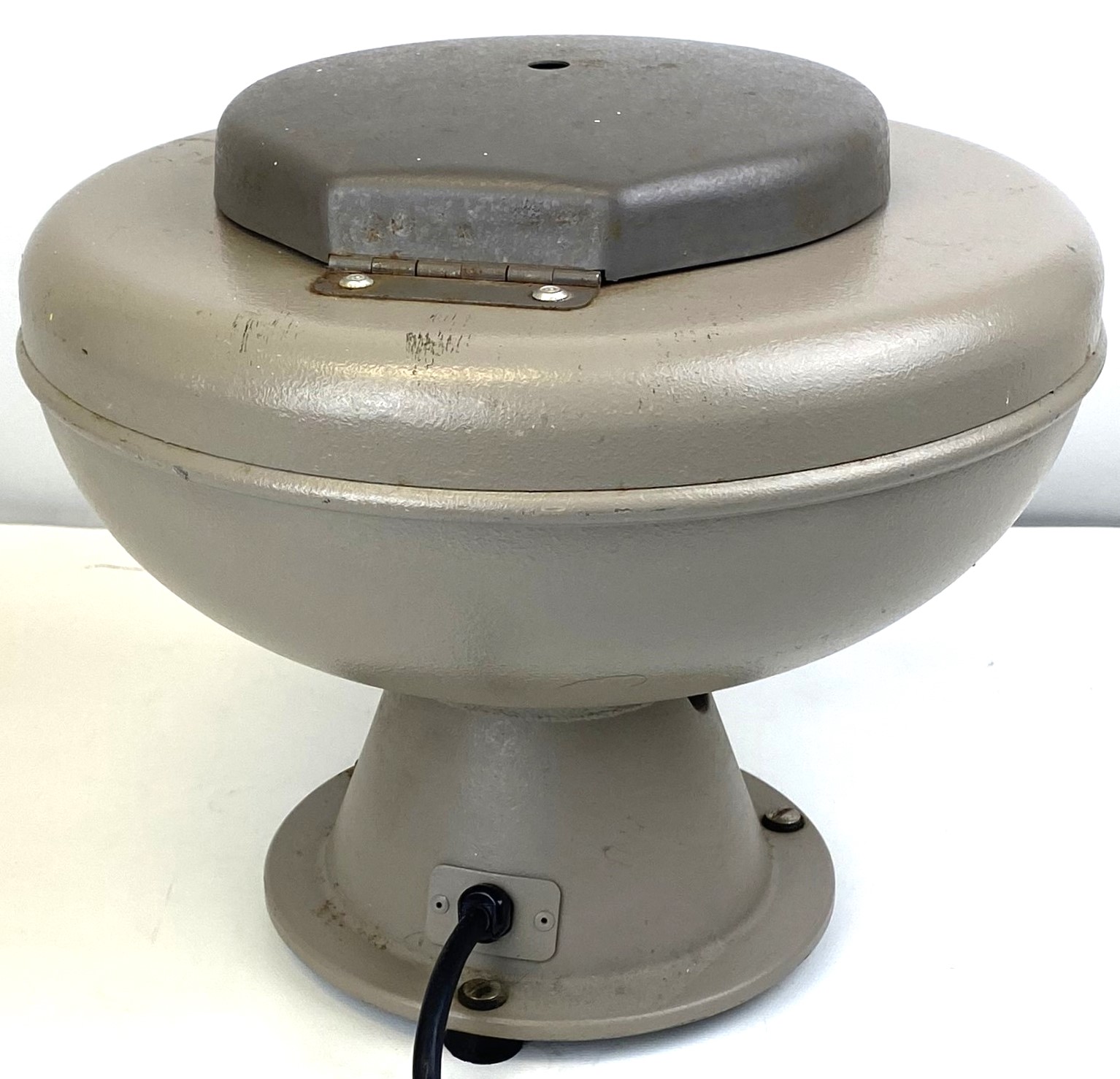 Used IEC Clinical CL Bench-model Centrifuge with 213 Rotor and Accessories (4 x 15mL)