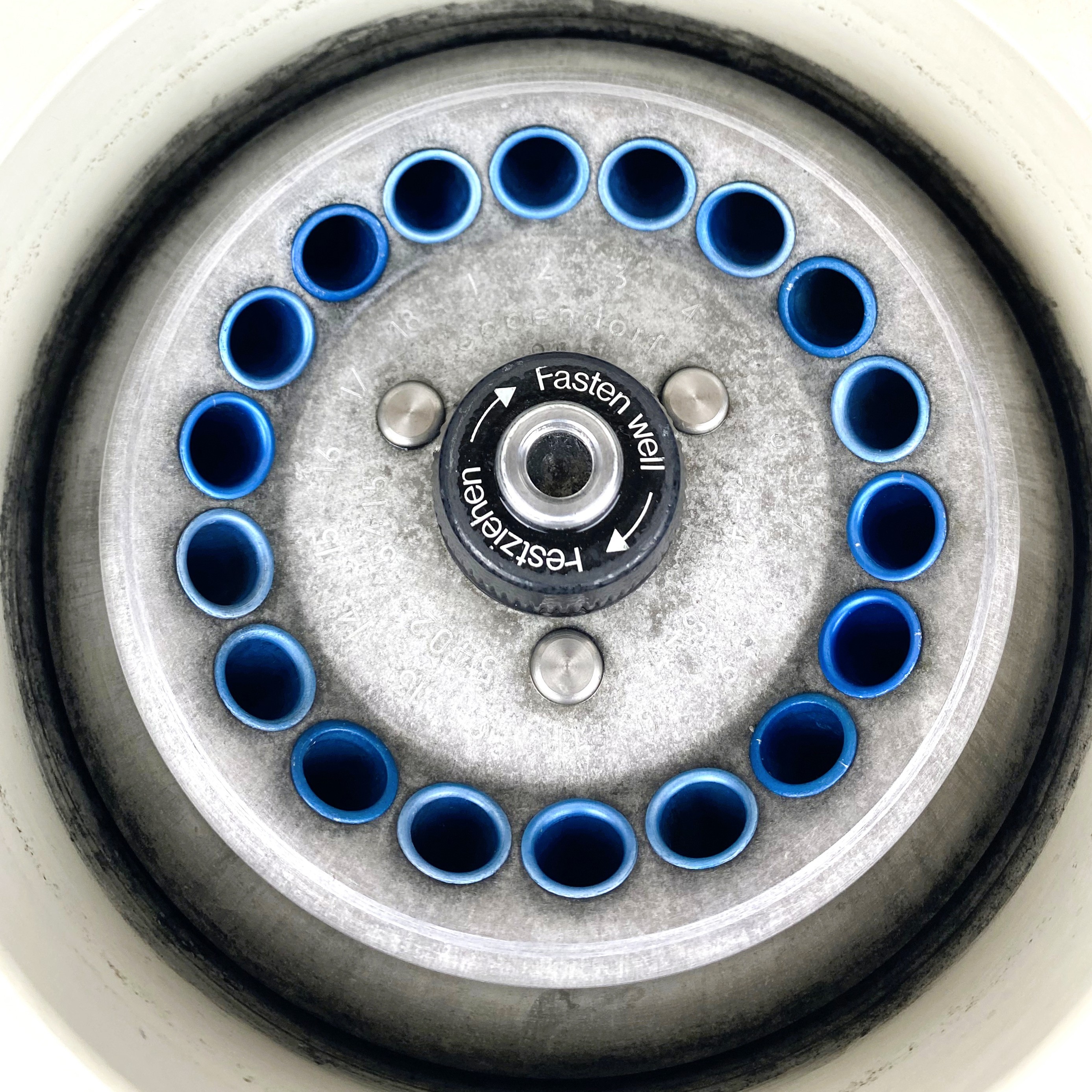 Used Eppendorf 5415C Microcentrifuge (18 x 1.5mL)