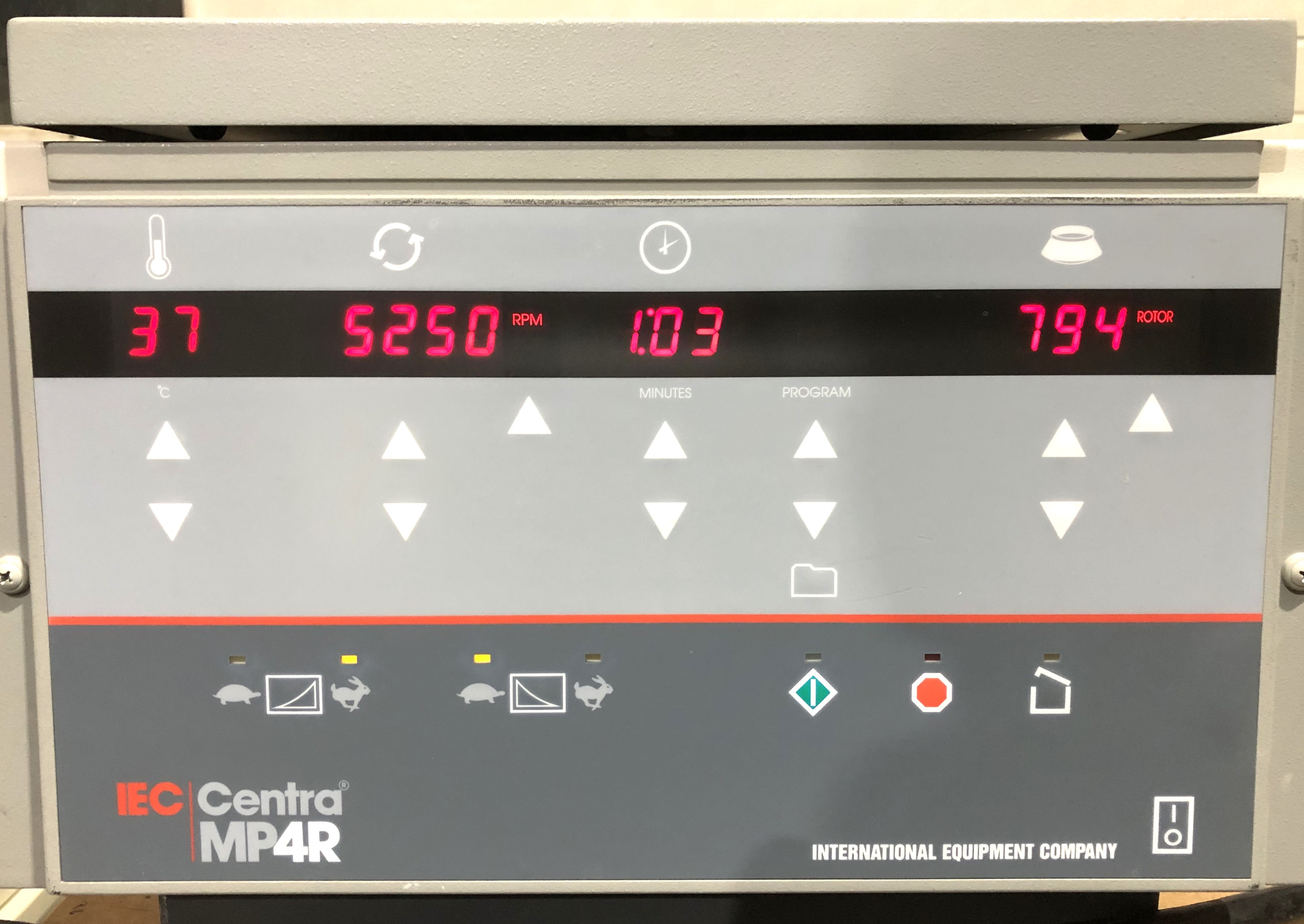 Used IEC Centra MP4R Refrigerated Centrifuge with IEC 224 Rotor and Accessories - 4 x 50mL