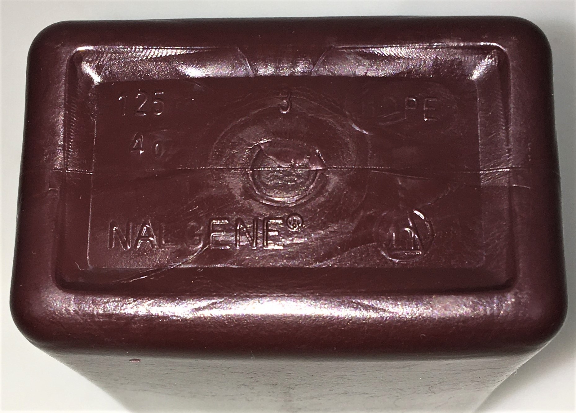 Used Nalgene 2009-0004 Rectangular Amber Sample Bottle with Cap - 125mL (Pack of 25)