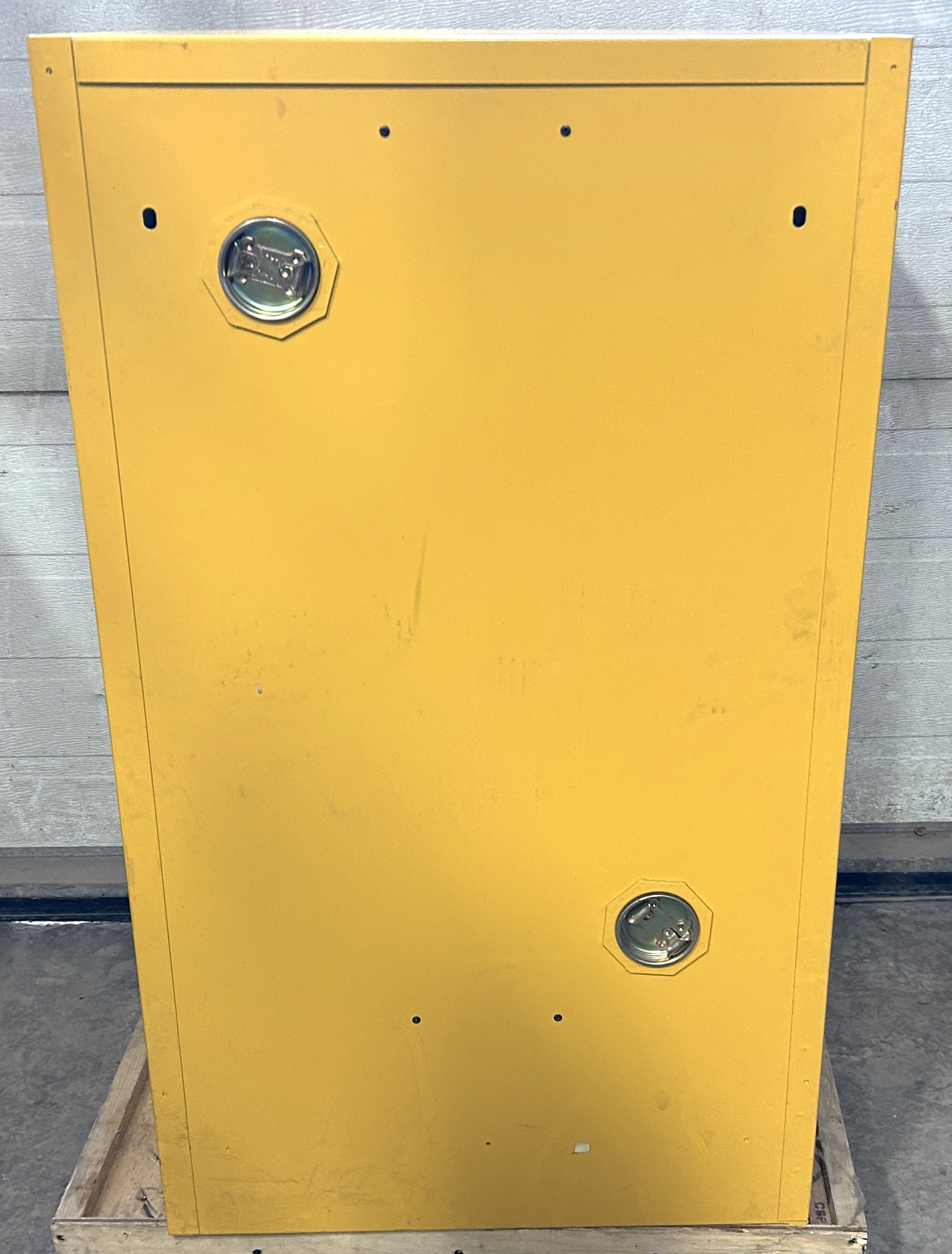 New Open Box Justrite Sure-Grip EX 890400 Countertop Flammable Storage Cabinet (4 Gallon)