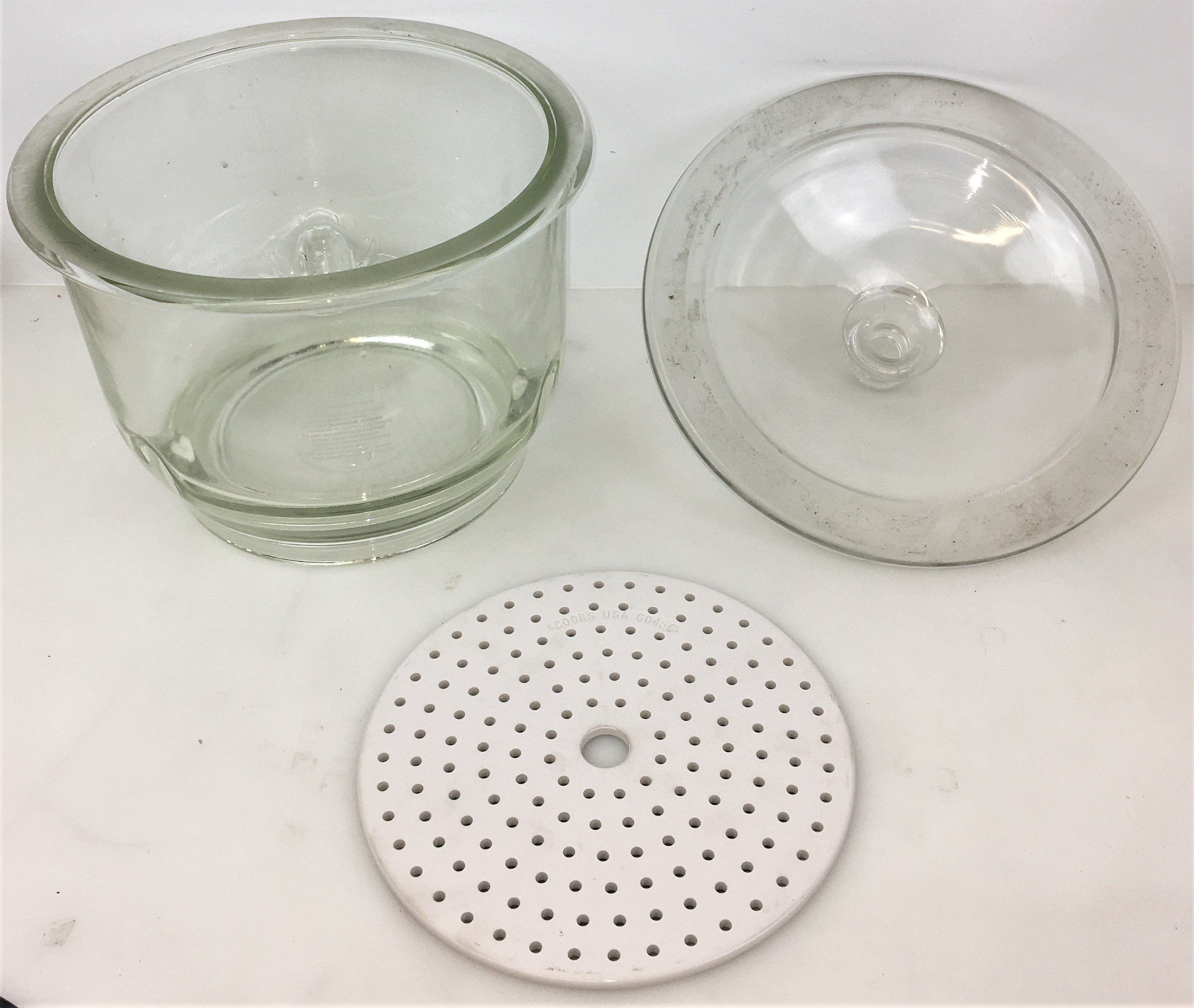 Used Corning PYREX 3081-250 Glass Desiccator with Coors Plate (10.5L)