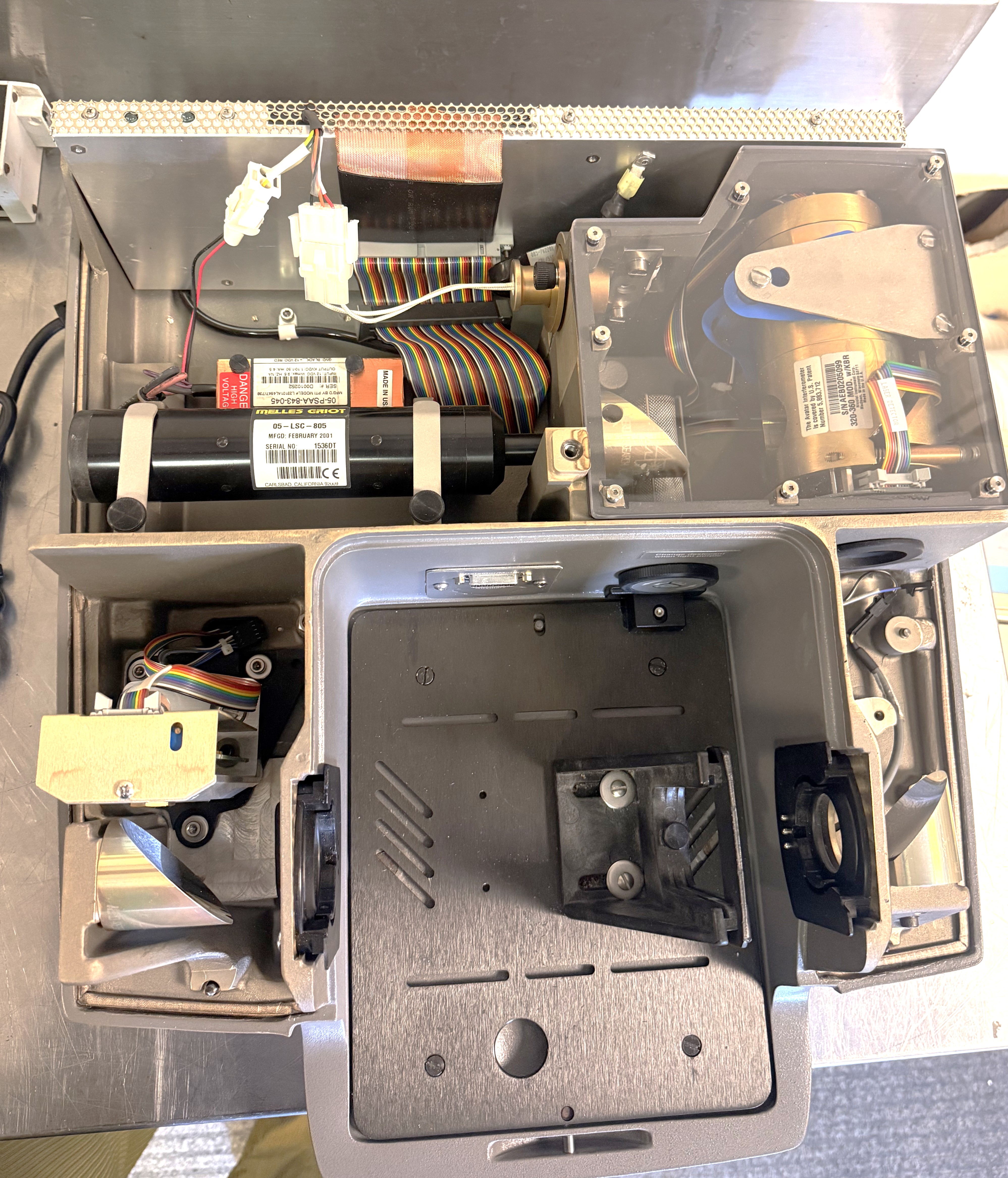 Used Thermo Nicolet Avatar 360 ESP FT-IR Spectrophotometer with Carrying Case