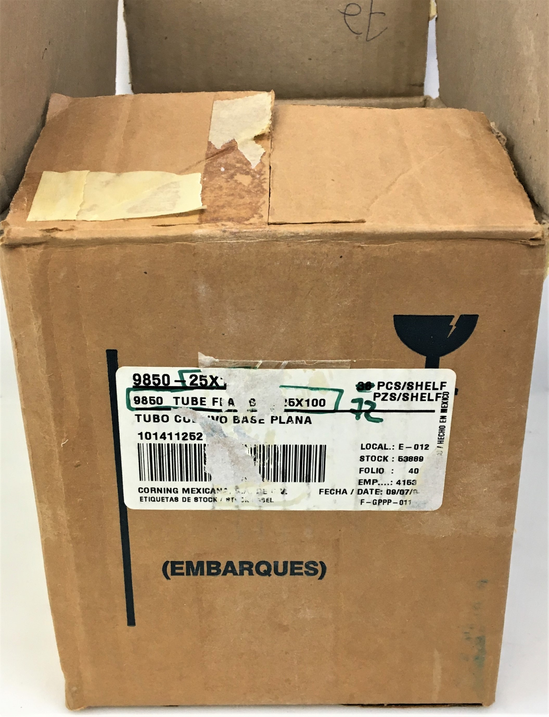 New Open Box Corning PYREX 9850-25 Flat-Bottom Culture Tube - 25 x 100mm (Box of 62)